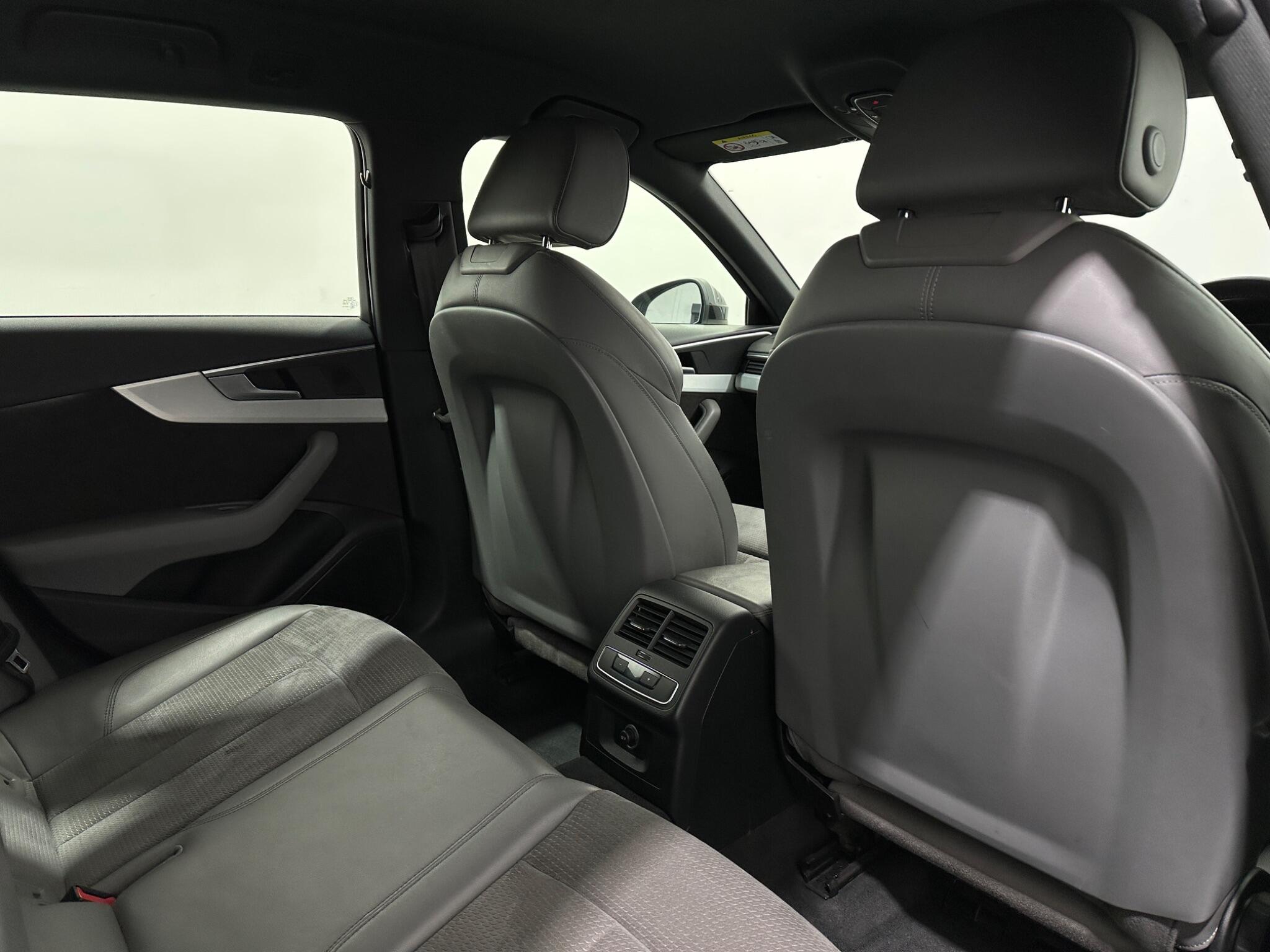 Audi A4 view 42
