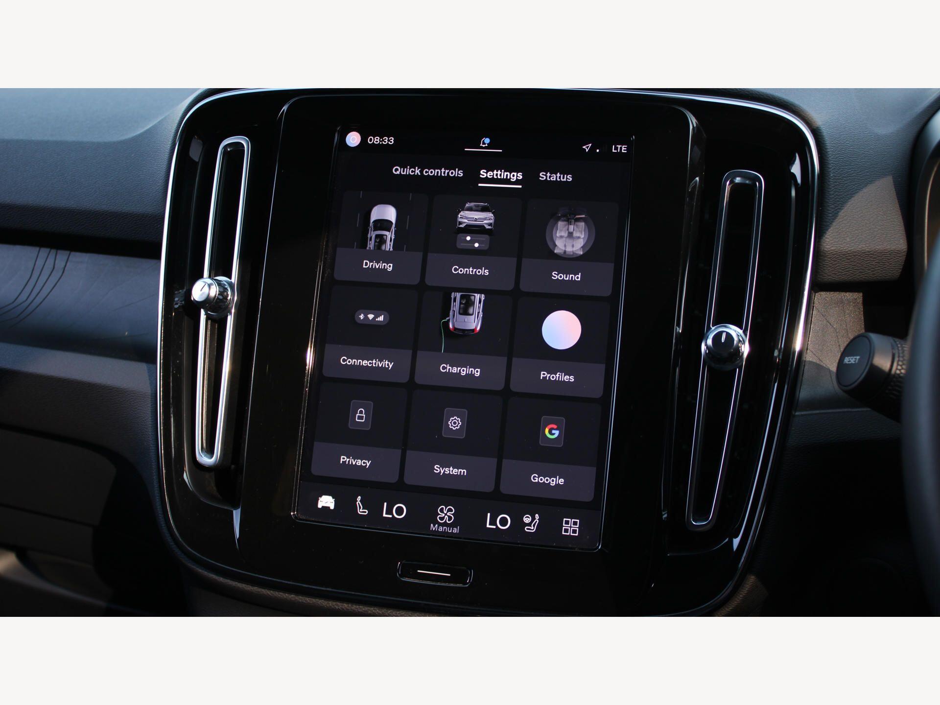 Volvo XC40 view 20
