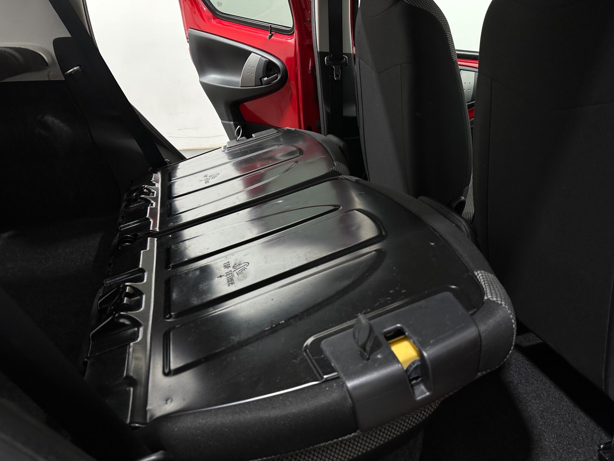 Toyota Aygo view 36