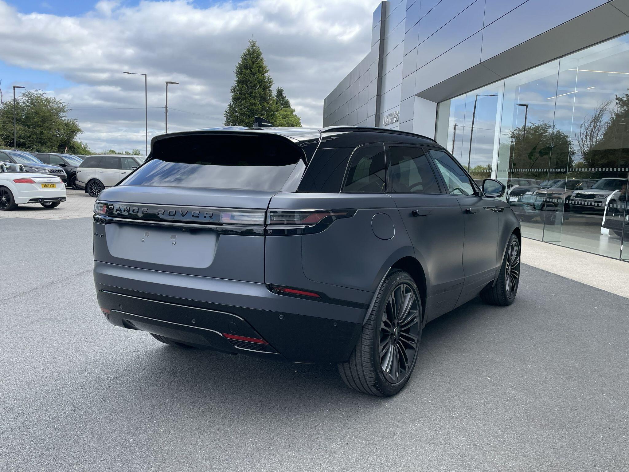 Land Rover Range Rover Velar view 7