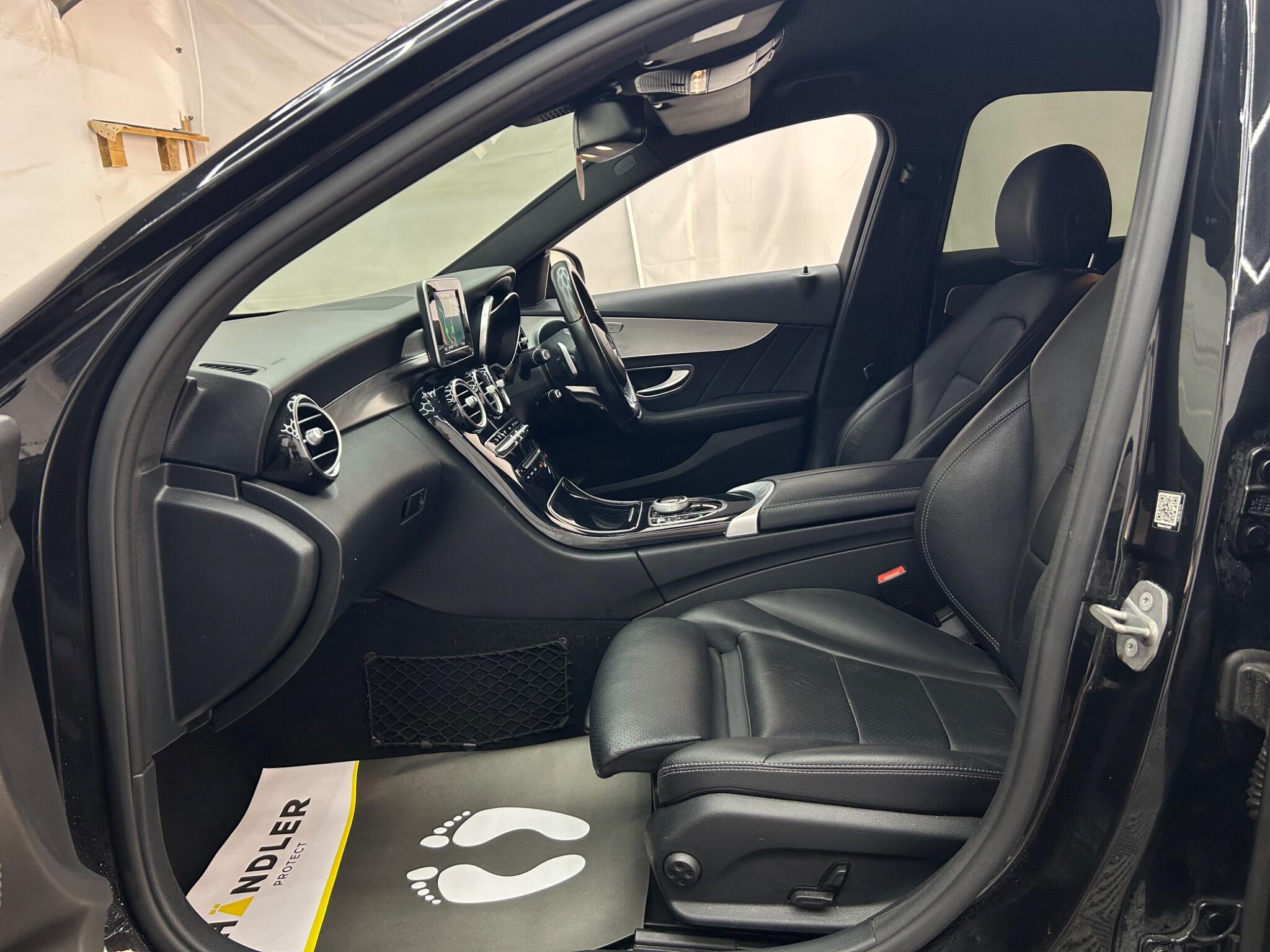 Mercedes-Benz C-Class view 48