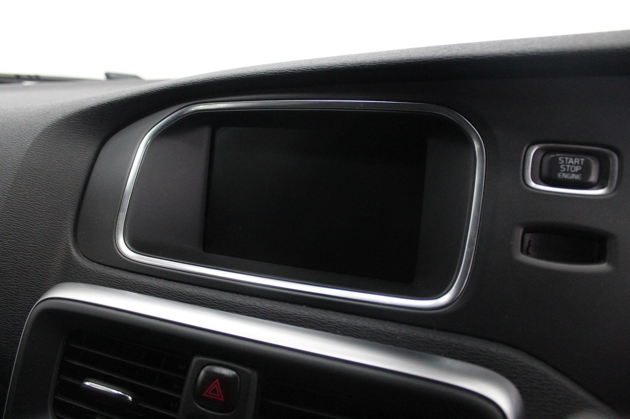 Volvo V40 view 38