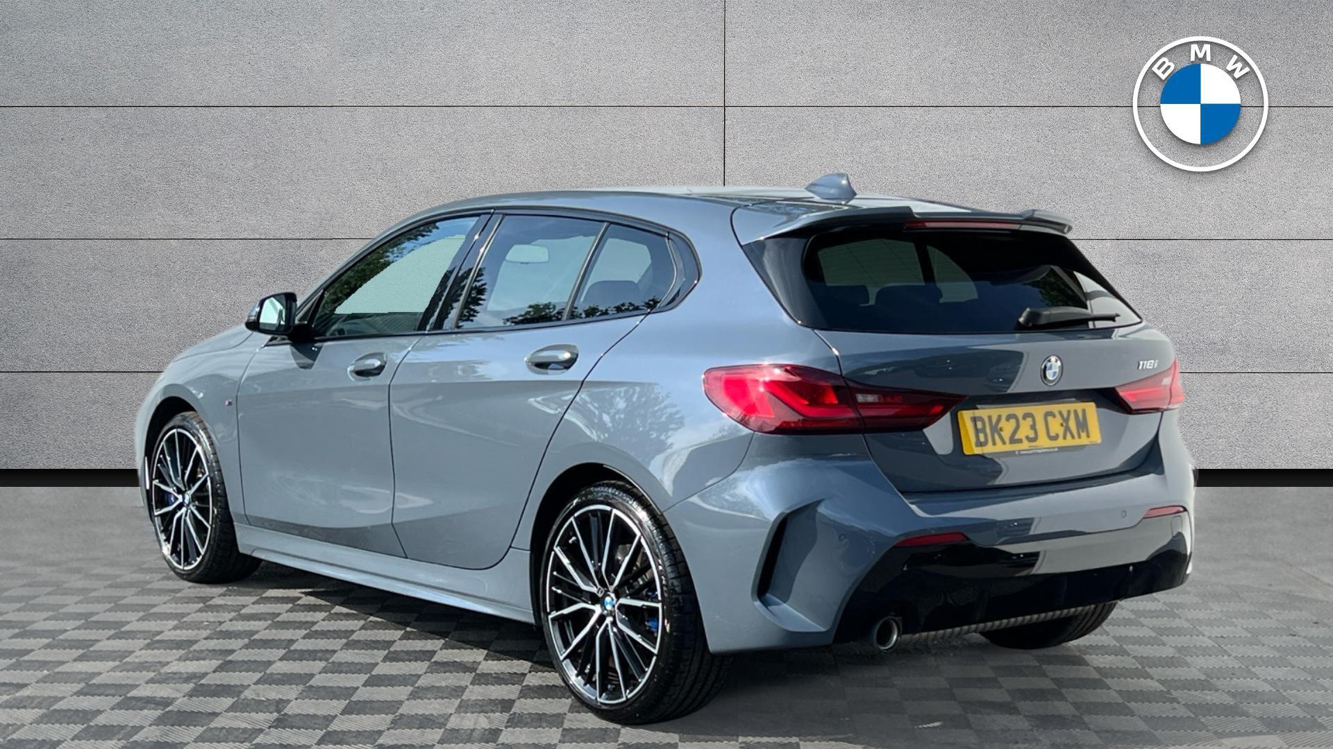 BMW 1 Series view 2