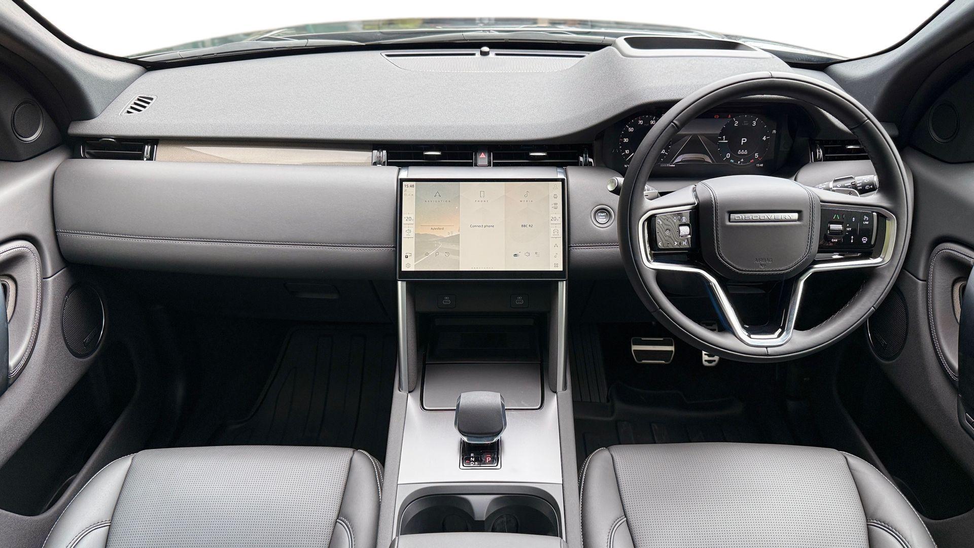 Land Rover Discovery Sport view 10