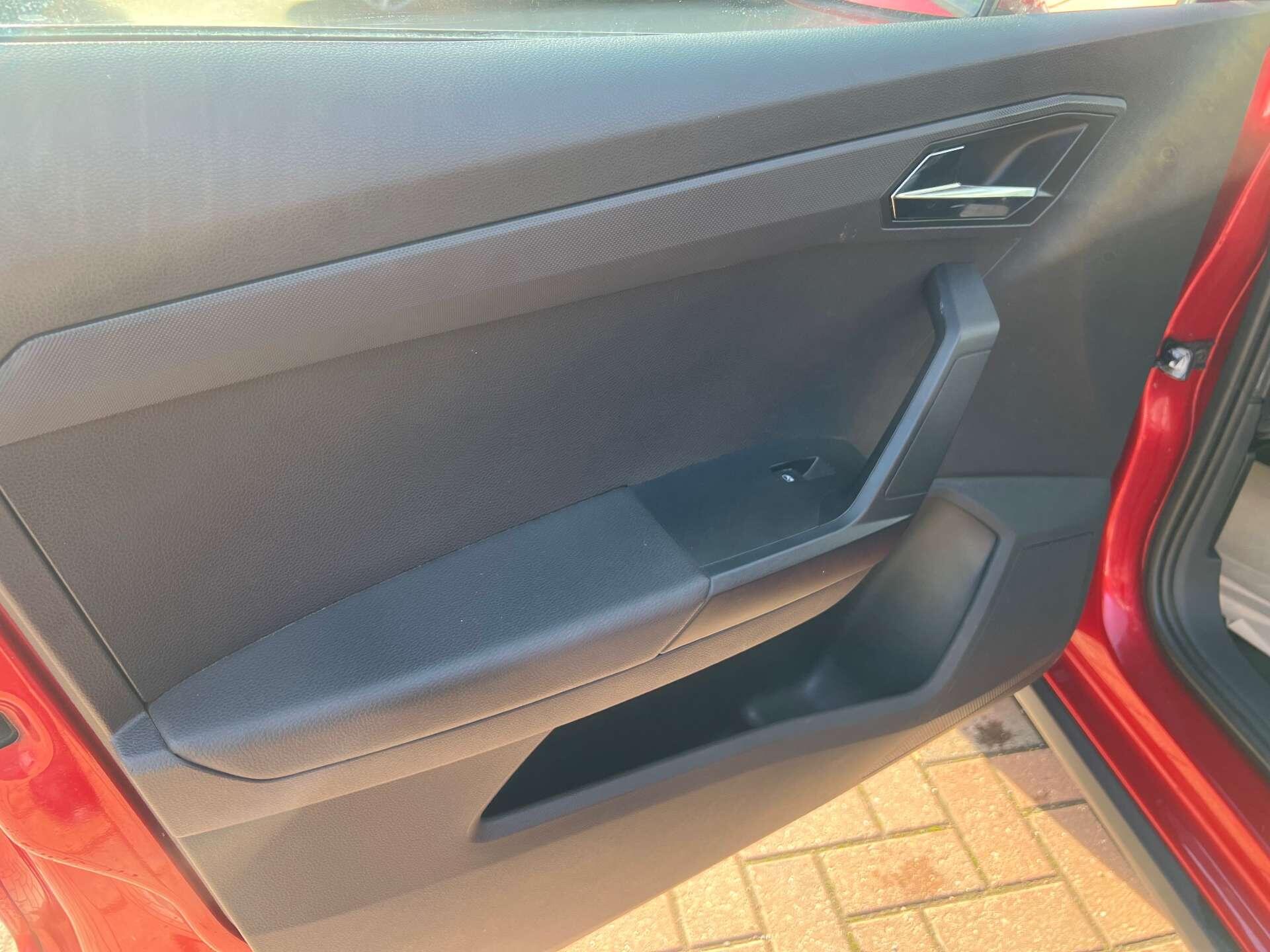 Seat Arona view 42