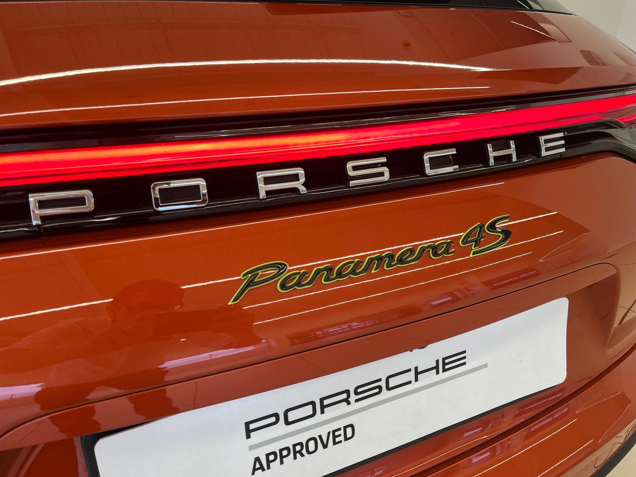 Porsche Panamera view 34