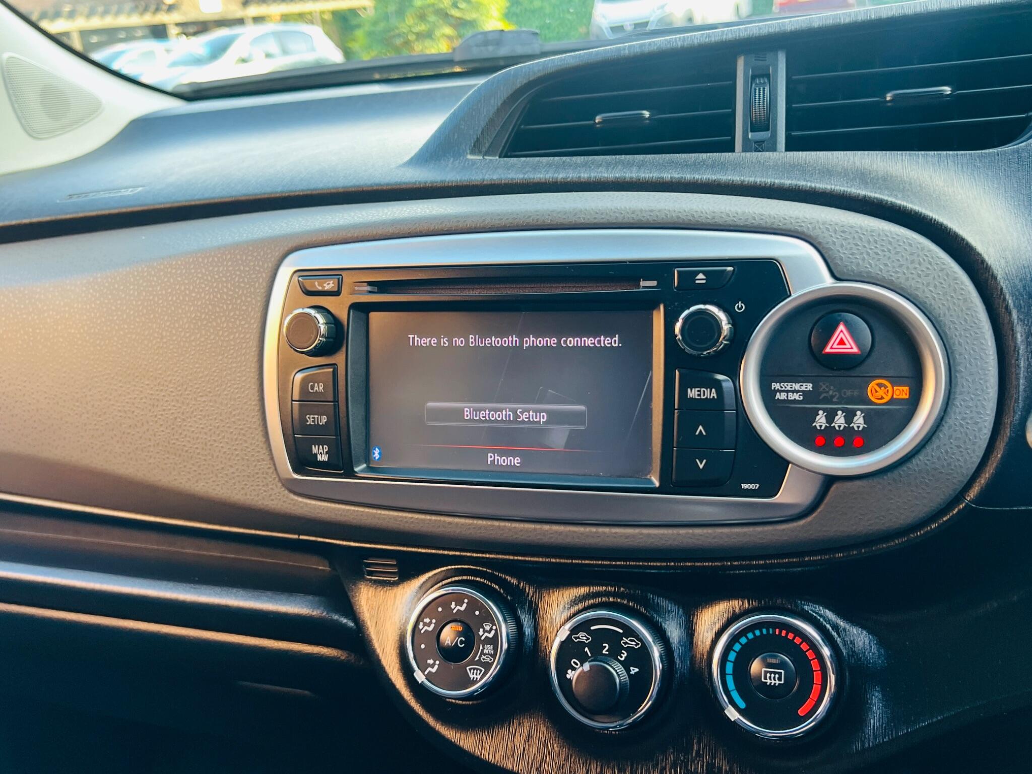 Toyota Yaris view 38