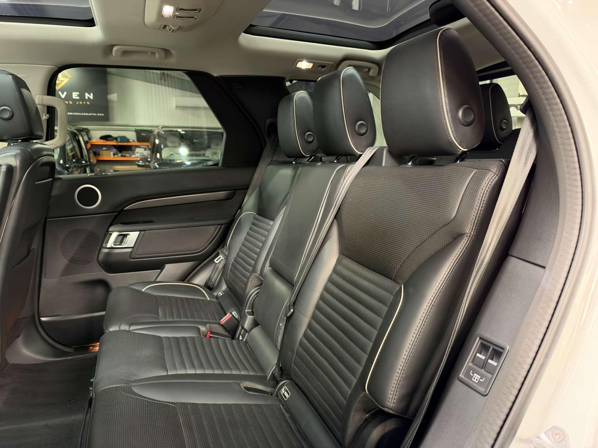 Land Rover Discovery view 29