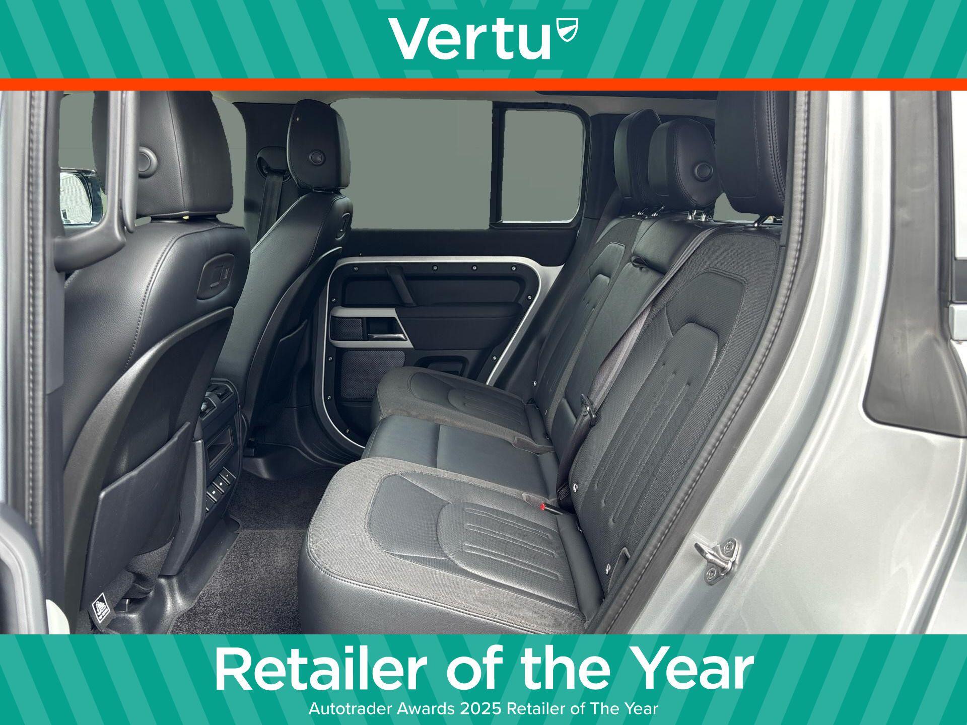 Land Rover Defender view 4