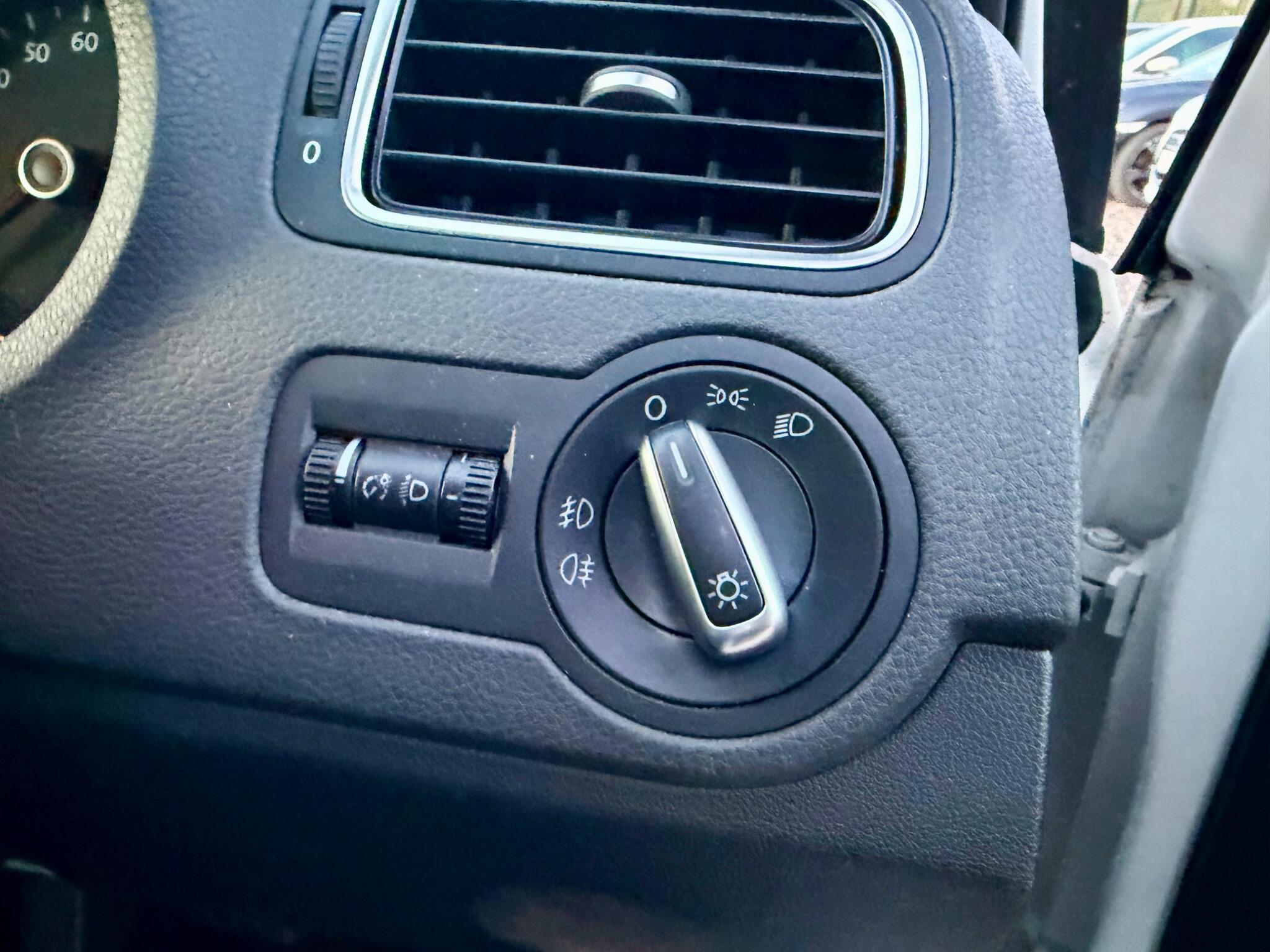 Volkswagen Polo view 36