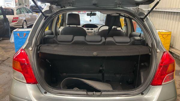 Toyota Yaris view 12
