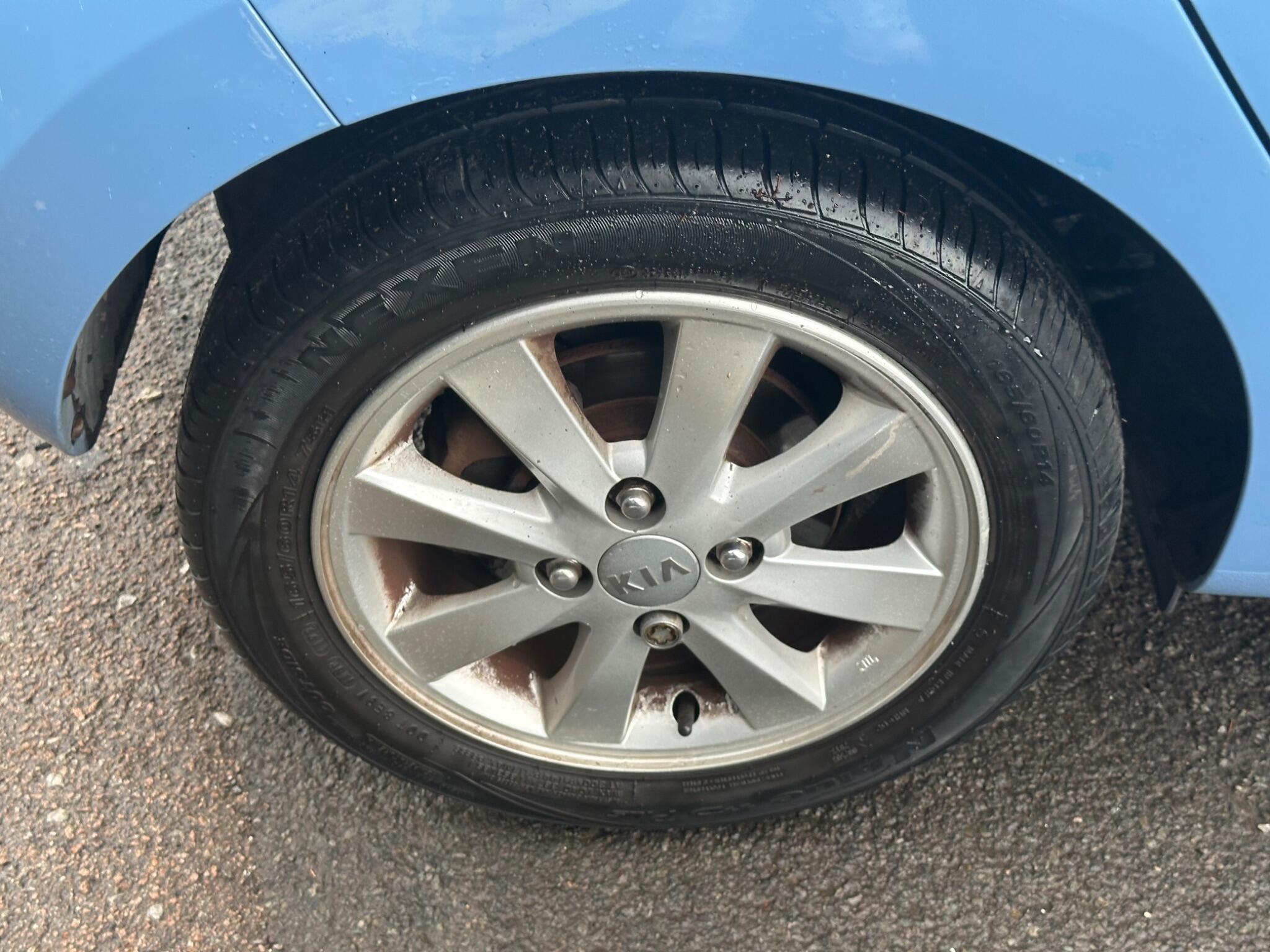 Kia Picanto view 16