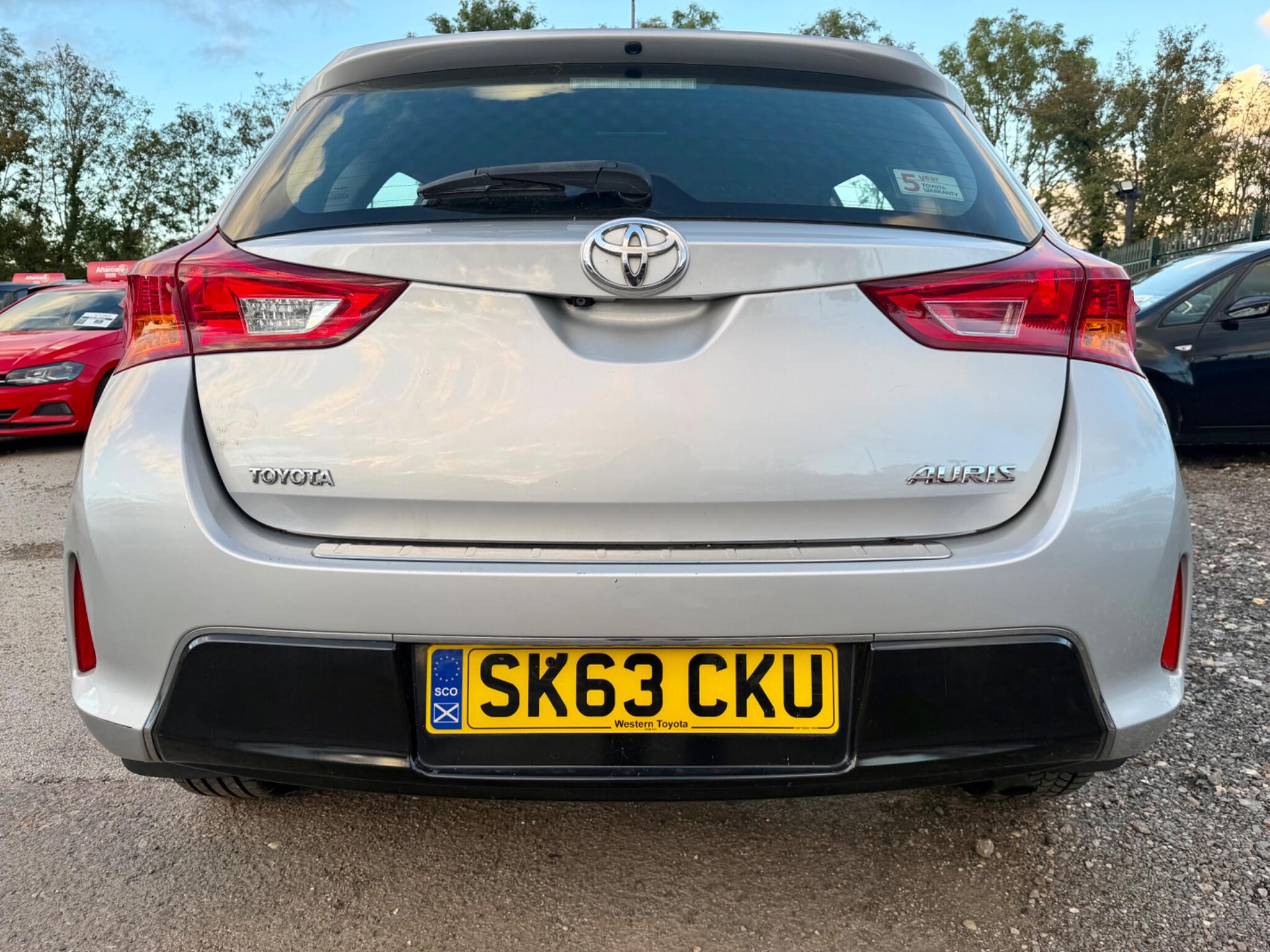 Toyota Auris view 16