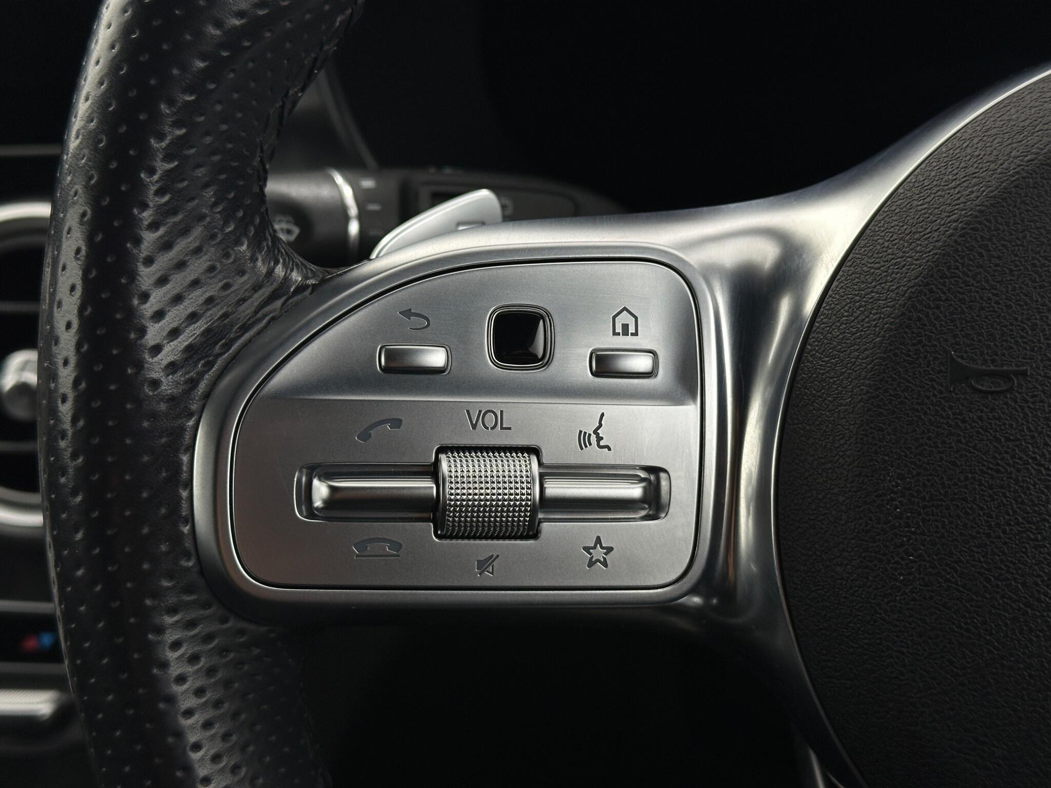 Mercedes-Benz C-Class view 15