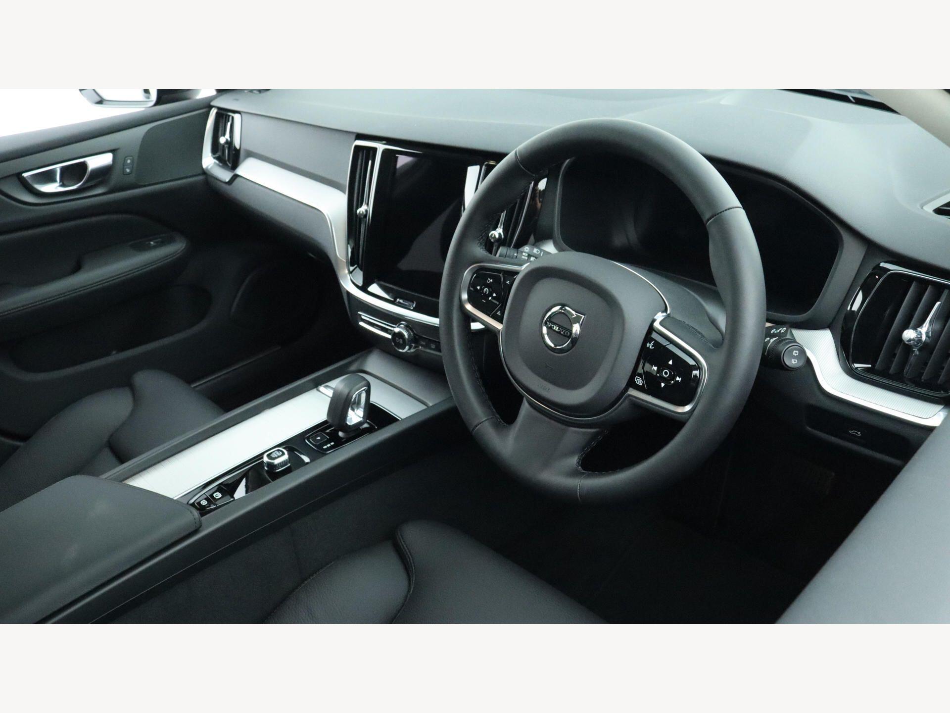Volvo V60 view 5
