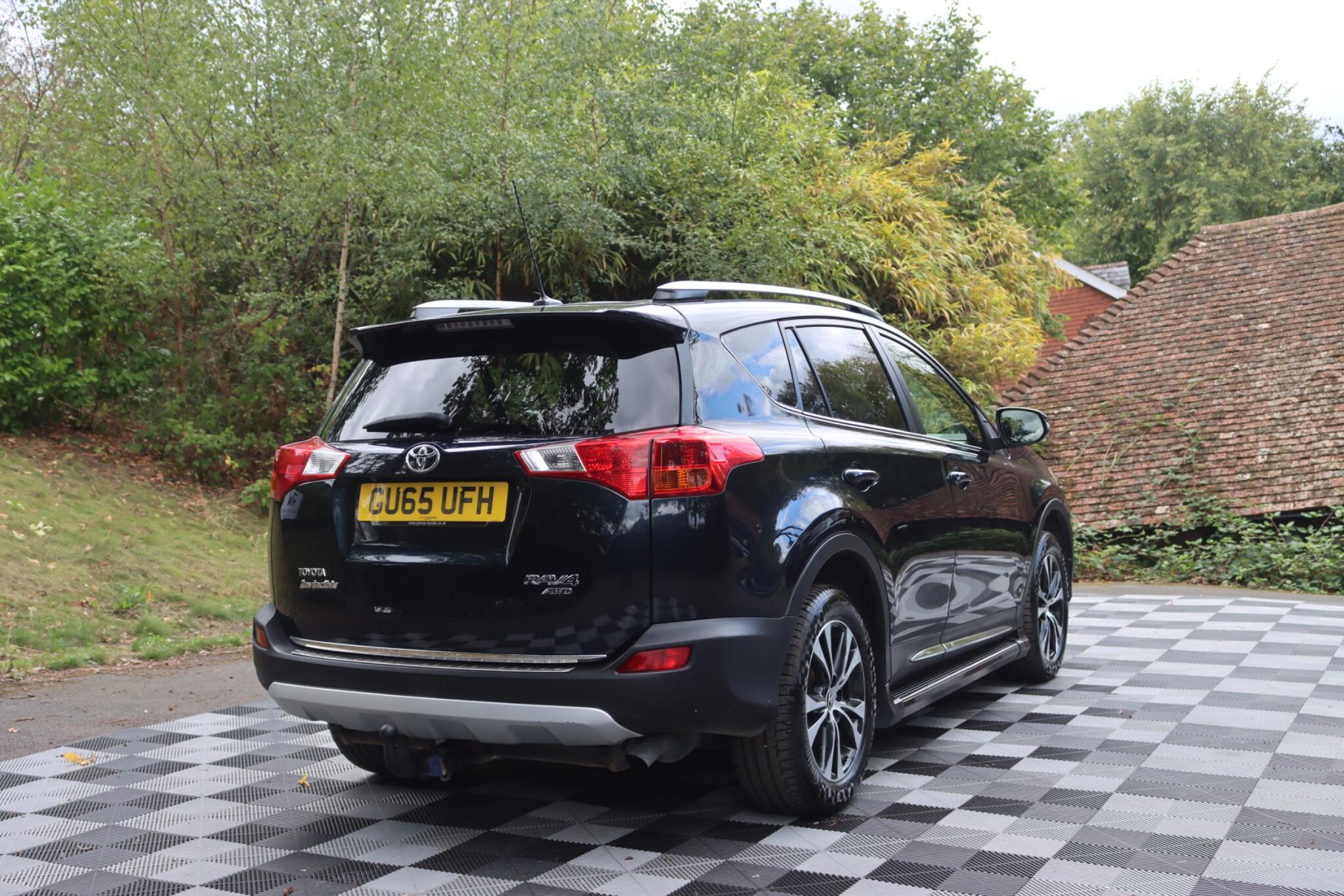 Toyota Rav4 view 19