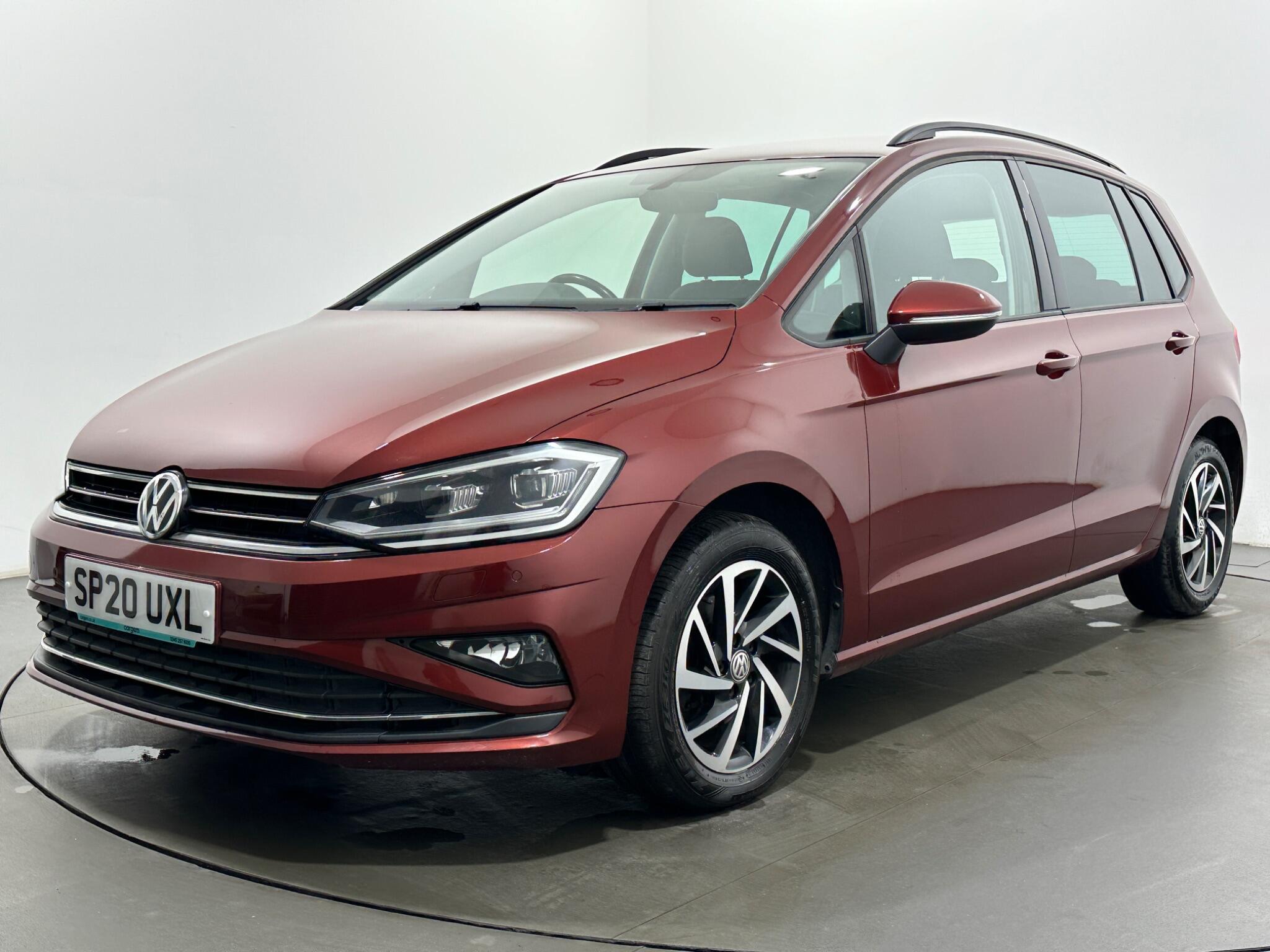 Volkswagen Golf Sportsvan view 52