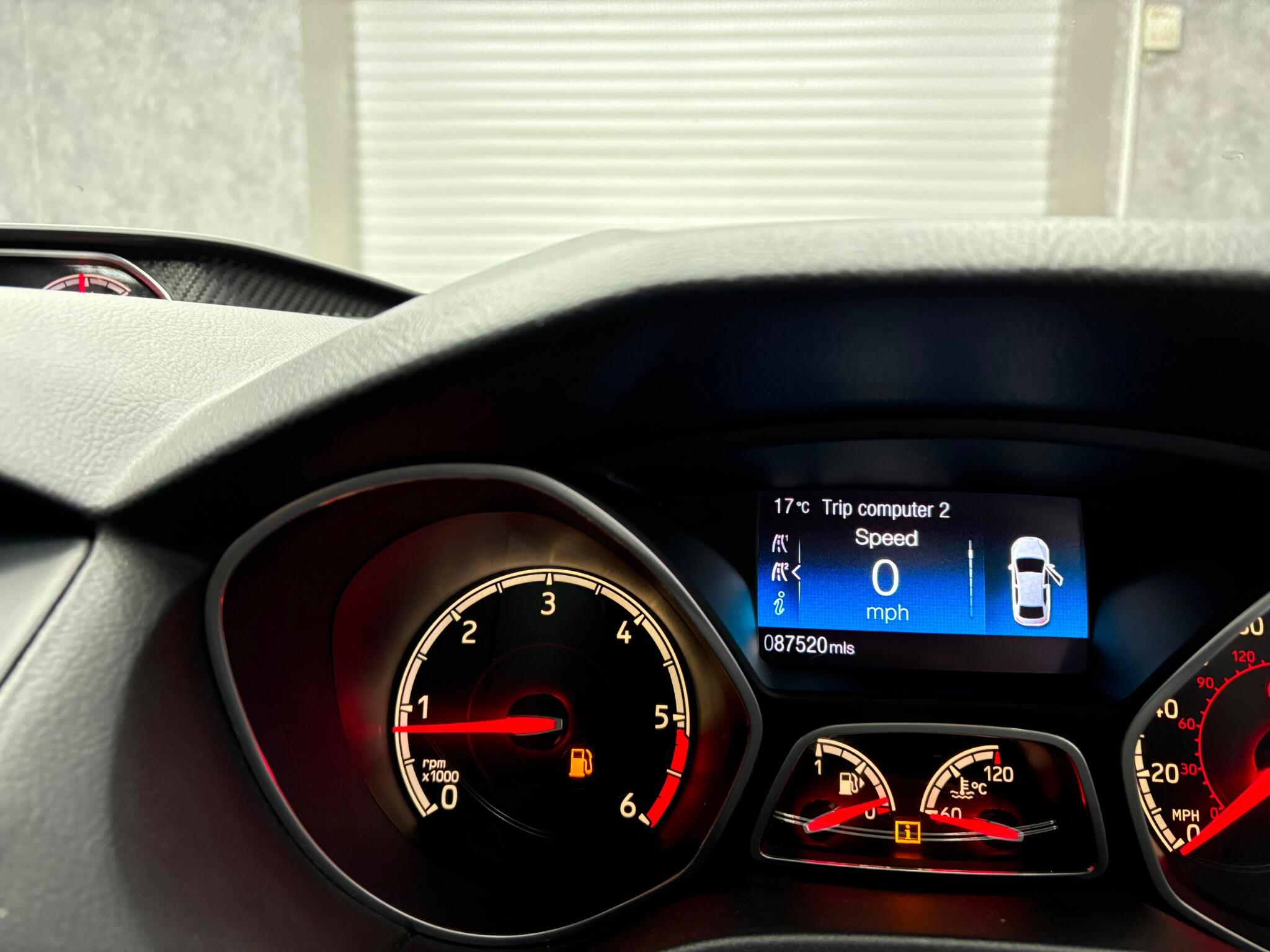 Ford Focus view 17