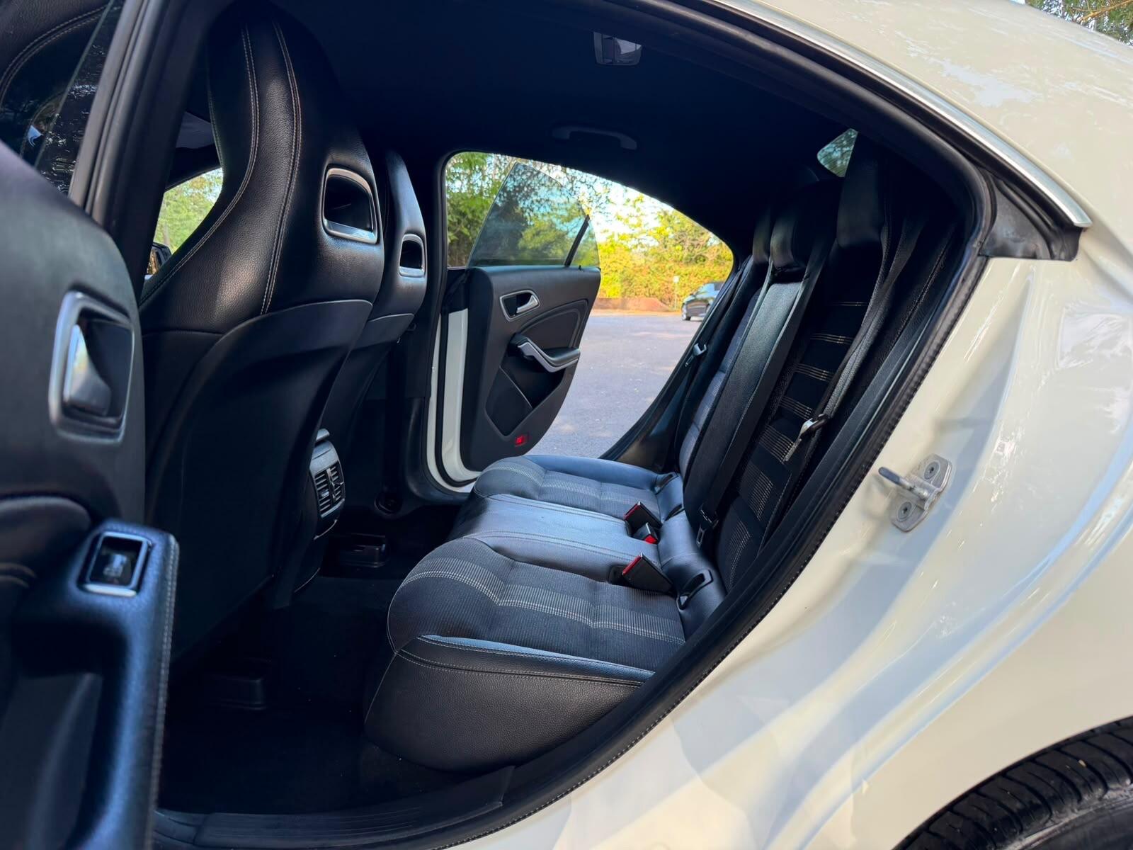 Mercedes-Benz CLA view 18