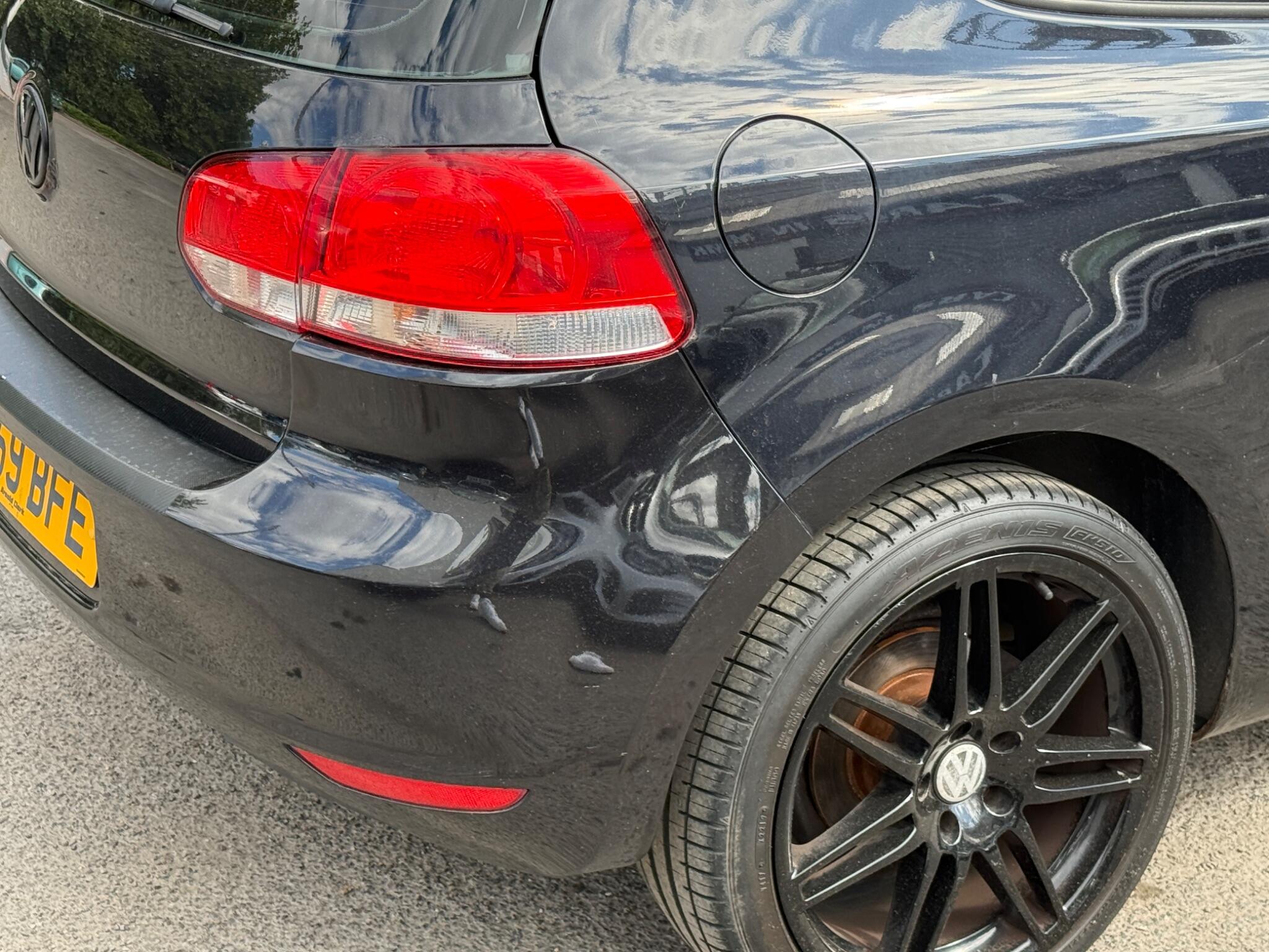 Volkswagen Golf - Image 17