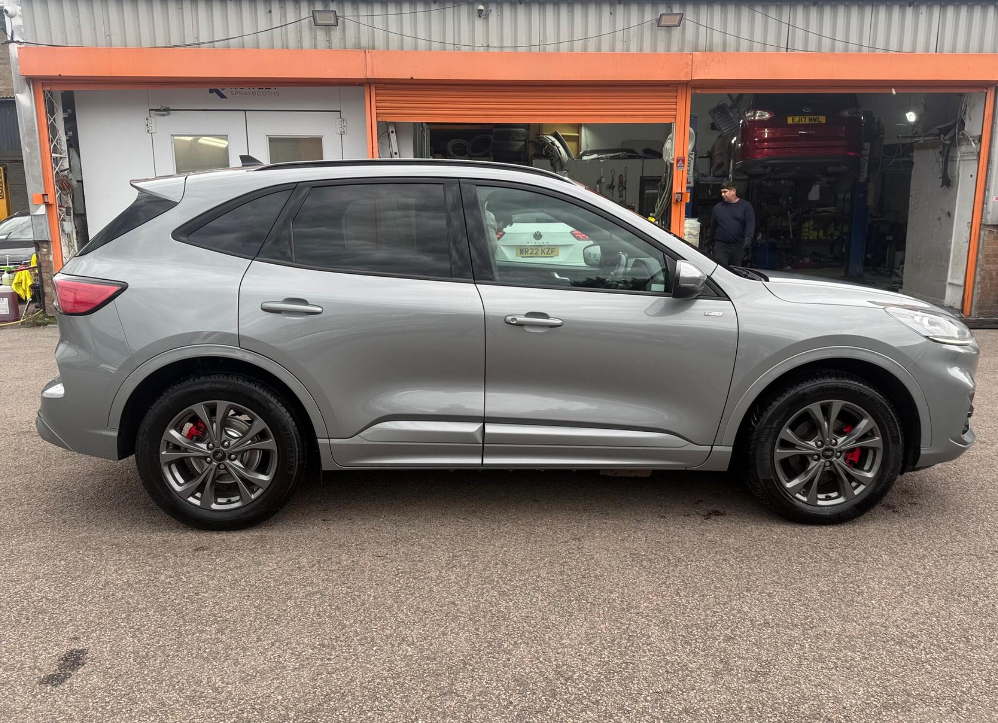 Ford Kuga view 10