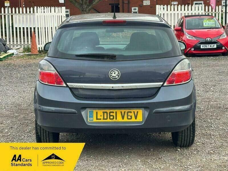 2011 Vauxhall Astra 1.6 16v Active Euro 5 5dr • 145,000 miles image 5