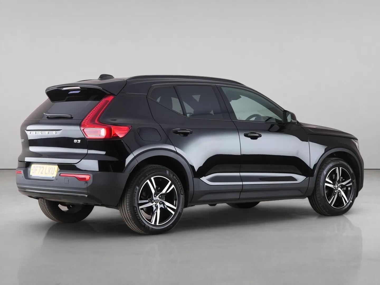 Volvo XC40 view 6