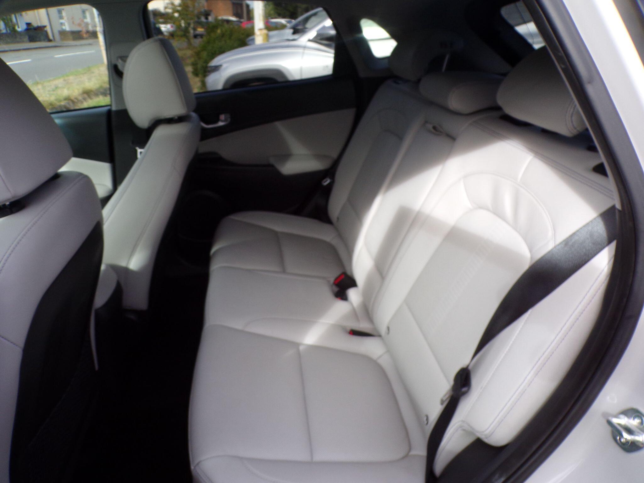 Hyundai Kona view 12