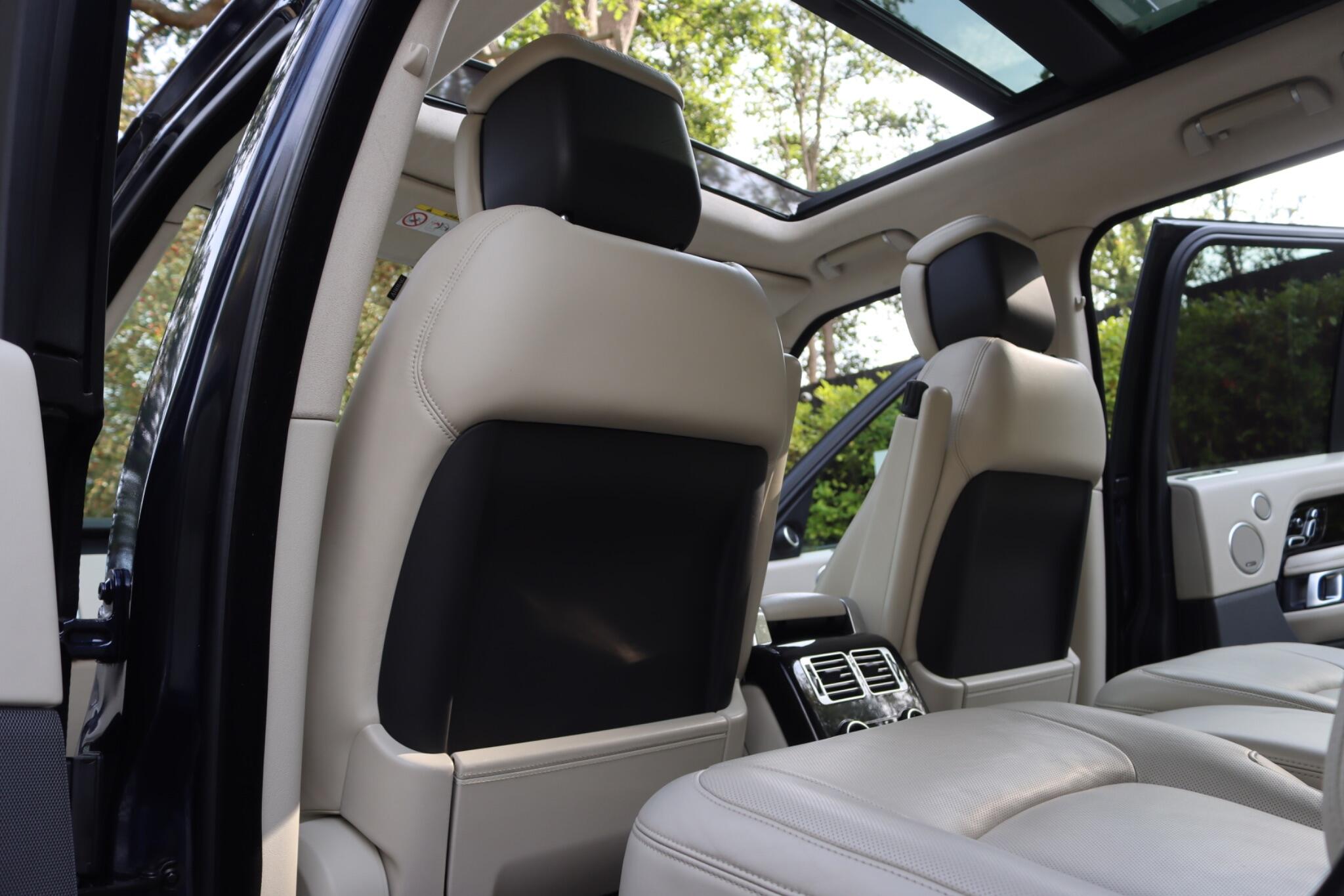Land Rover Range Rover view 4
