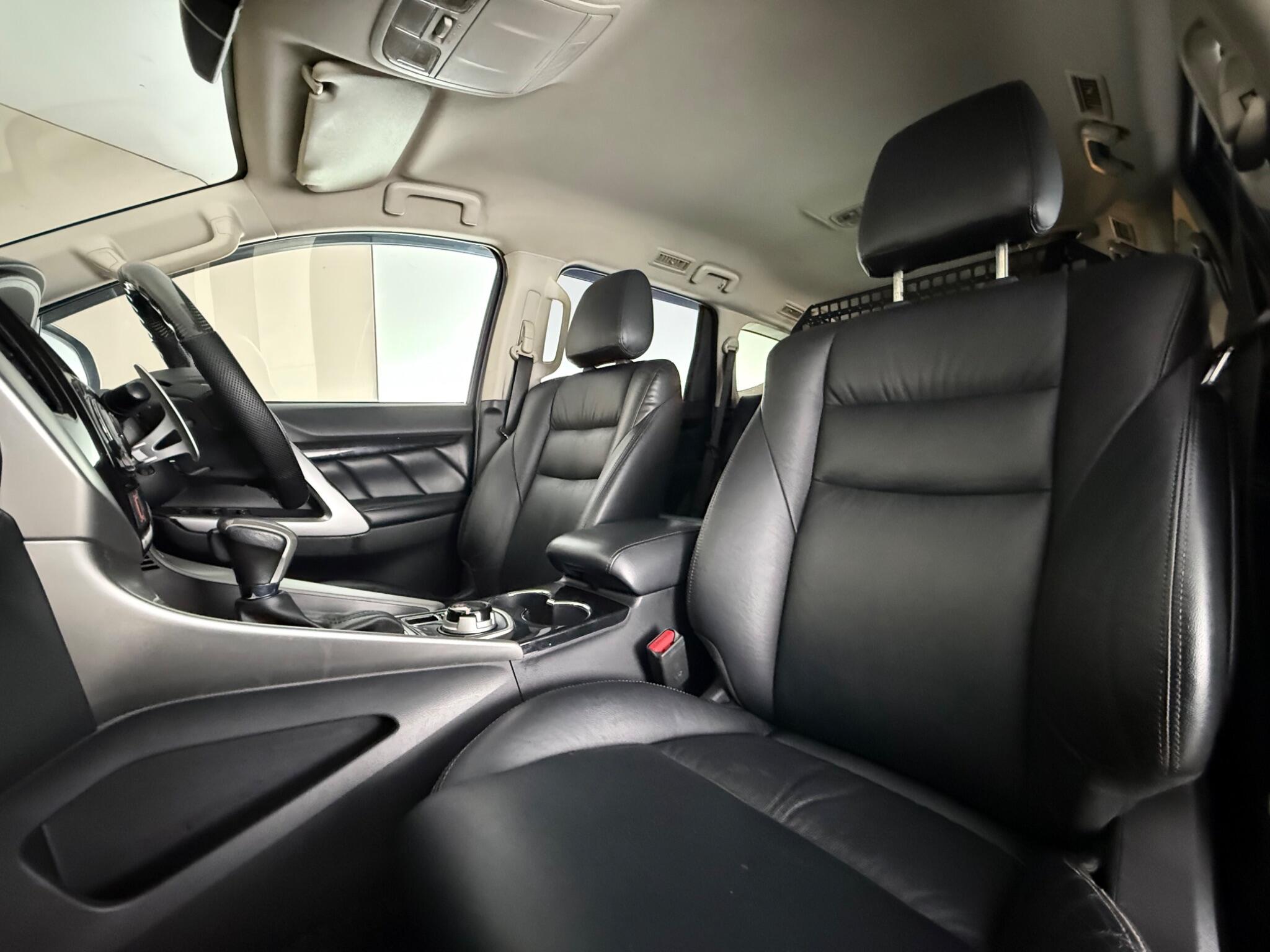 Mitsubishi Shogun Sport view 28
