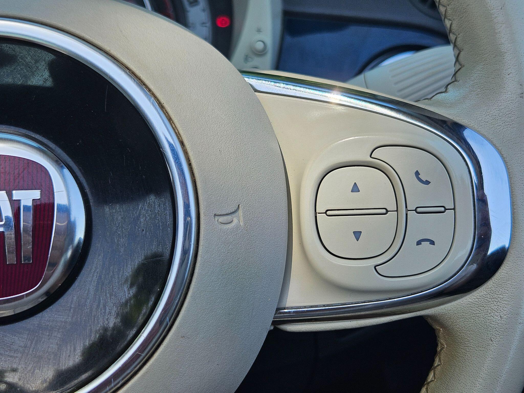 2015 Fiat 500C image 34