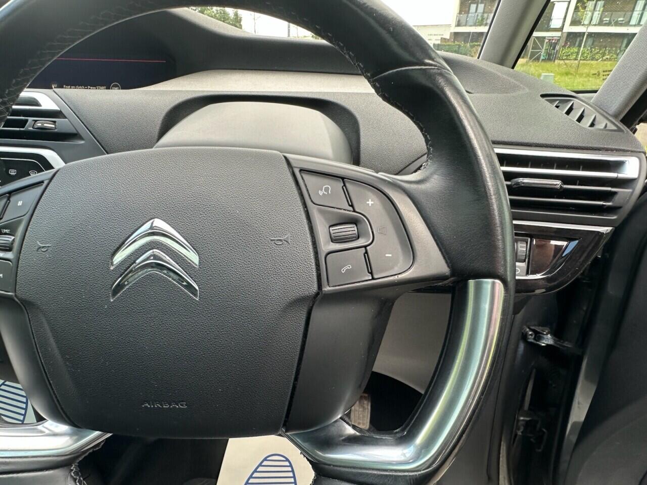 Citroen C4 Picasso view 22