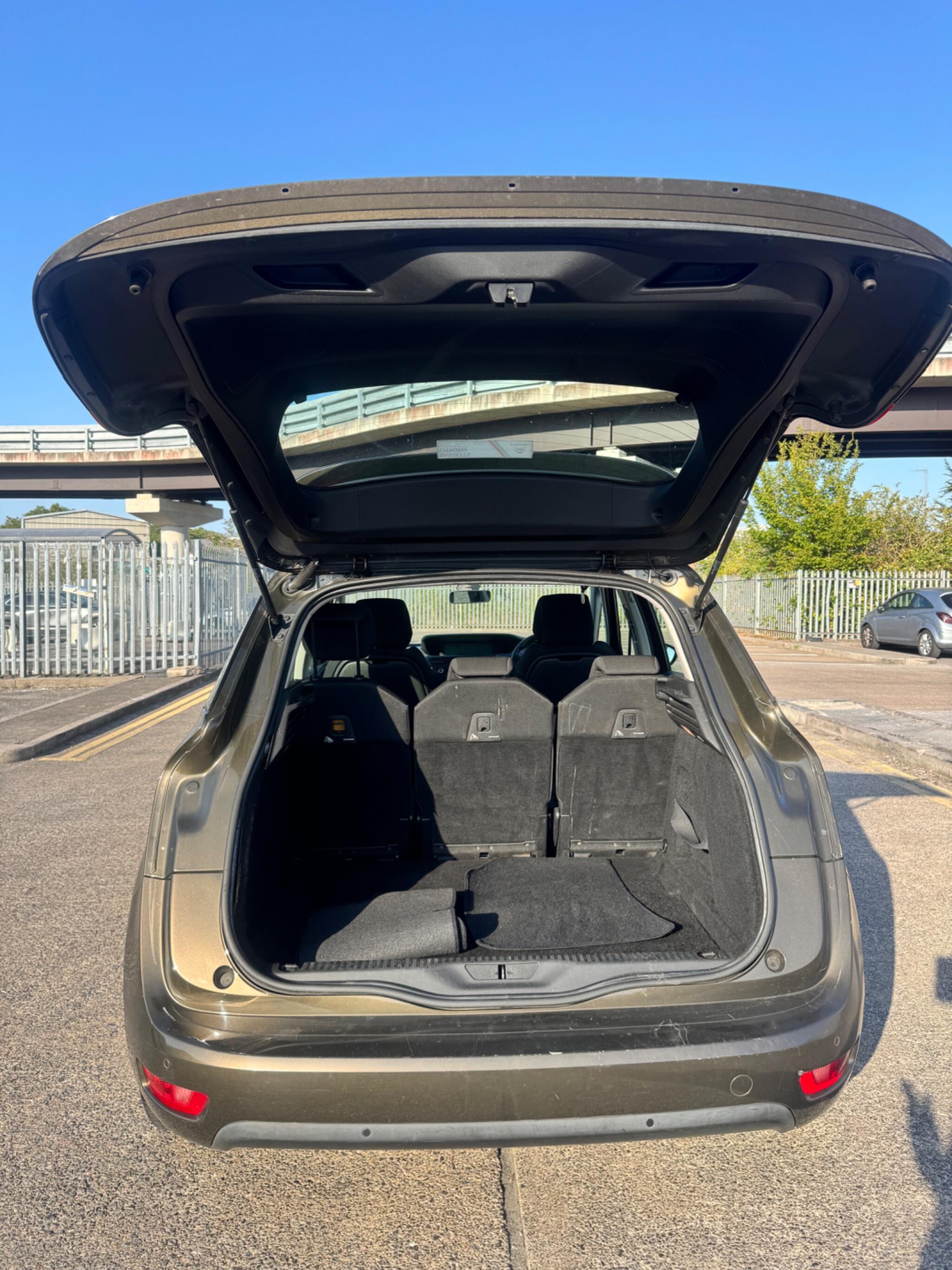 Citroen C4 Picasso view 46