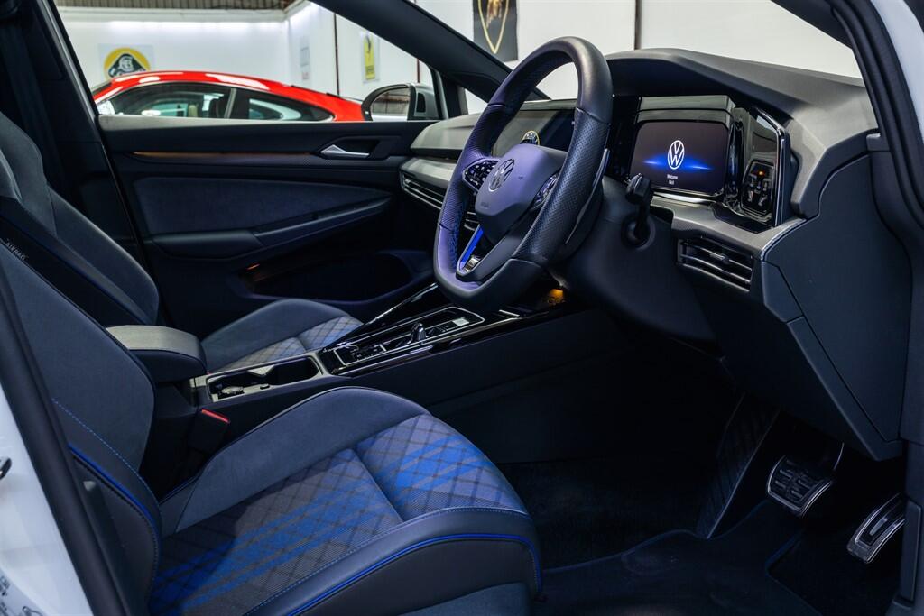 Volkswagen Golf view 7