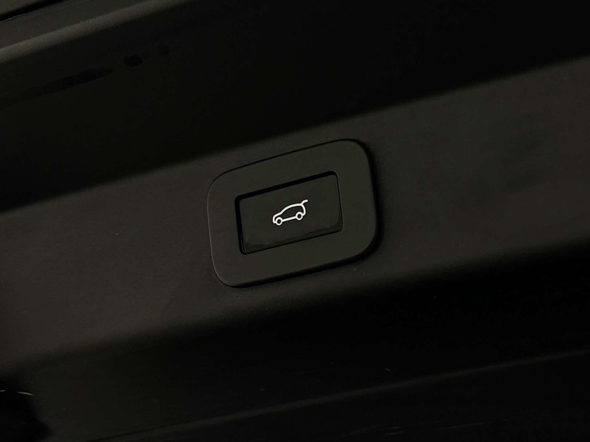 Land Rover Range Rover Sport view 29