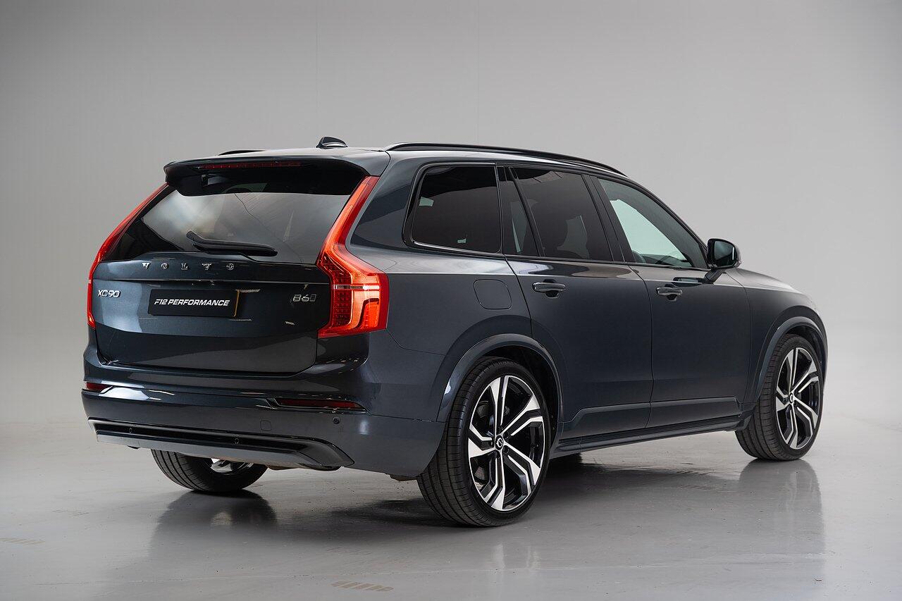 Volvo XC90 view 7