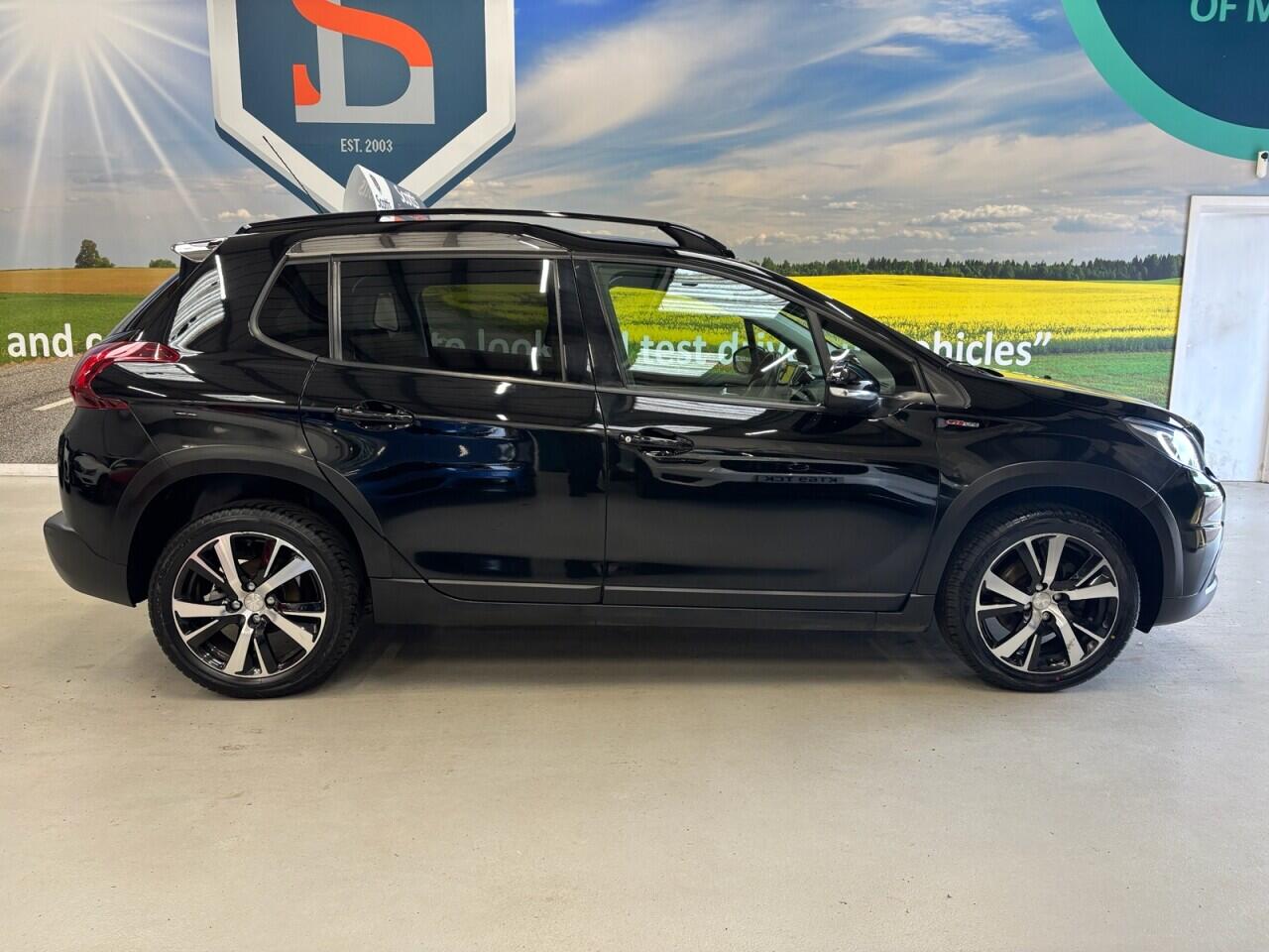 Peugeot 2008 view 4