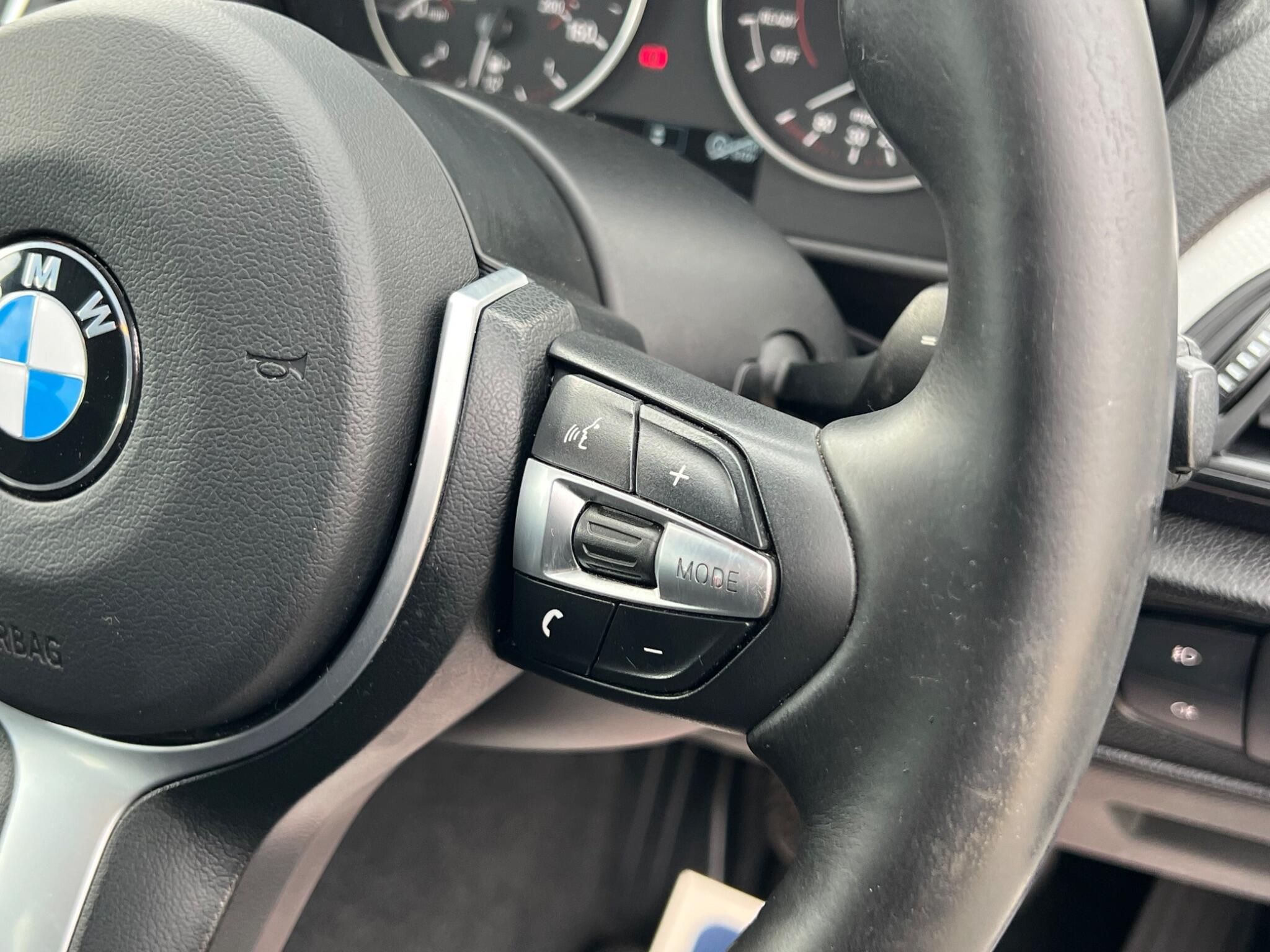 BMW 1 Series view 21