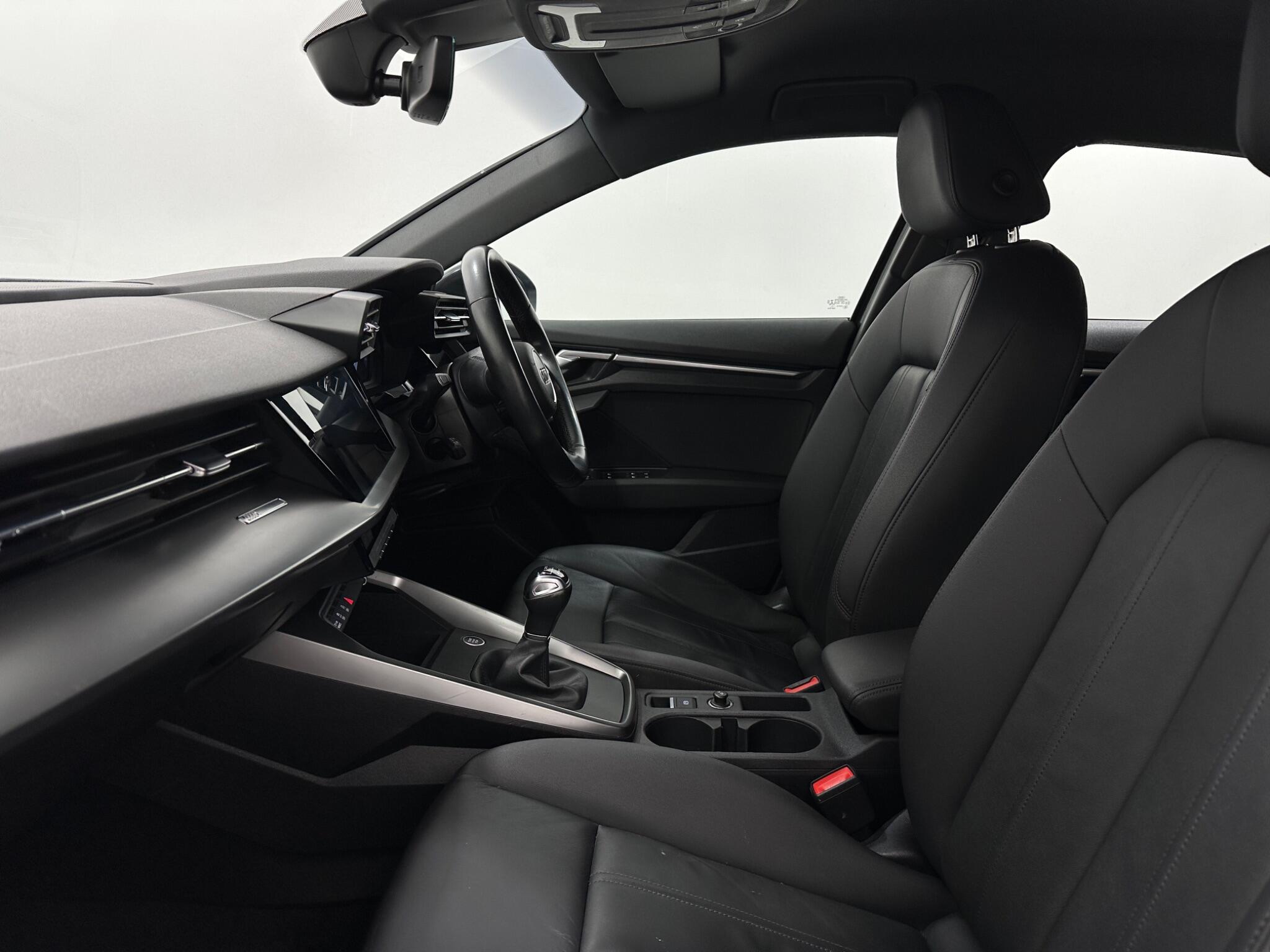 Audi A3 view 34