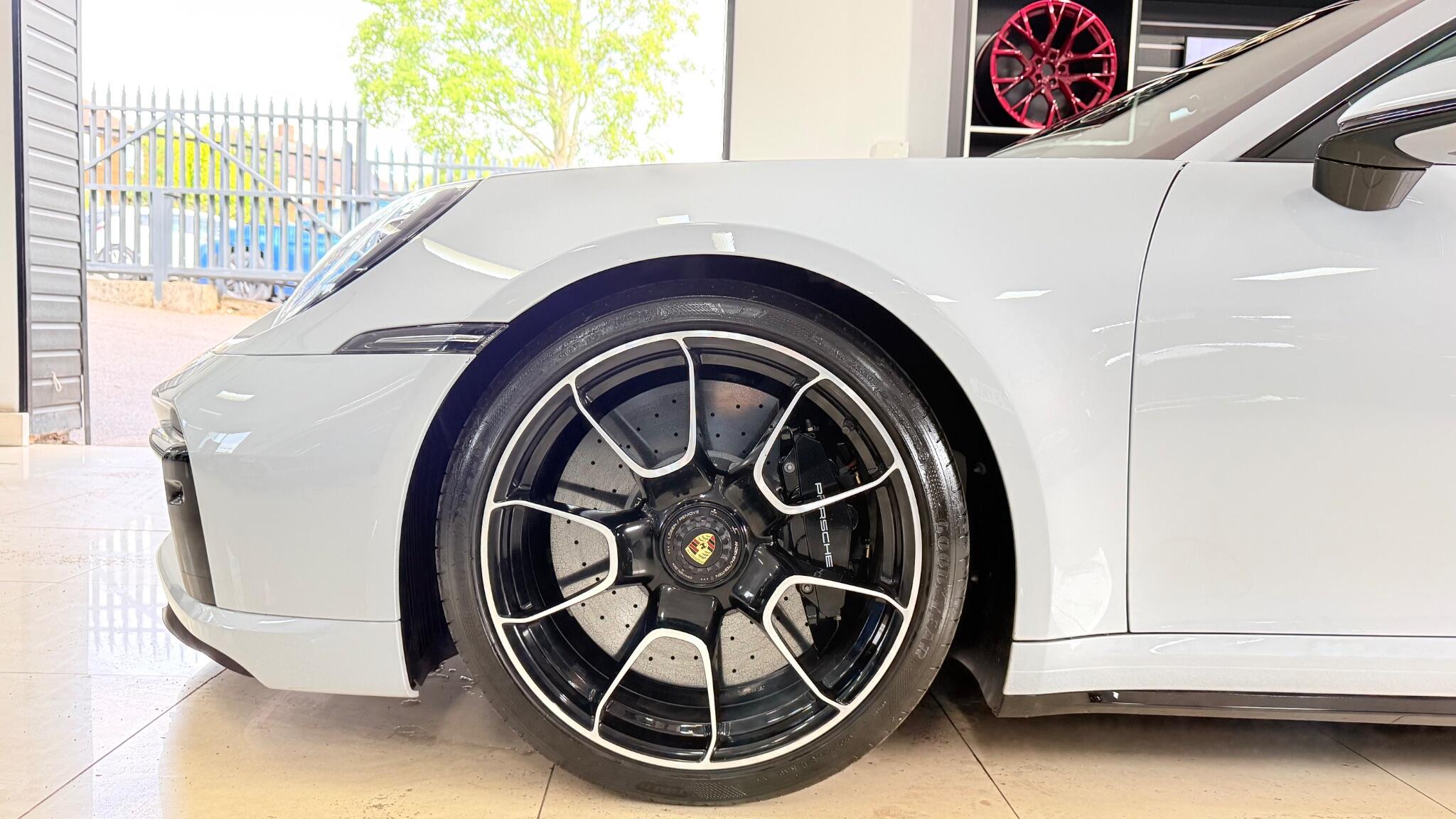 Porsche 911 view 57