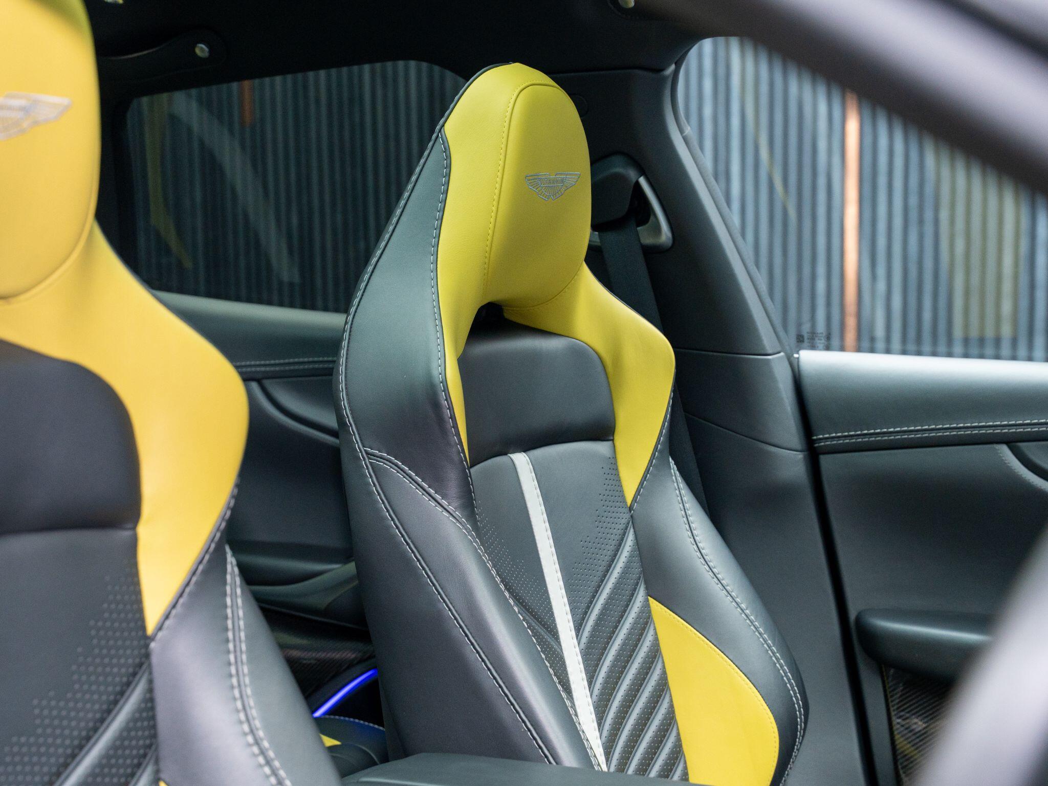 Aston Martin DBX view 12