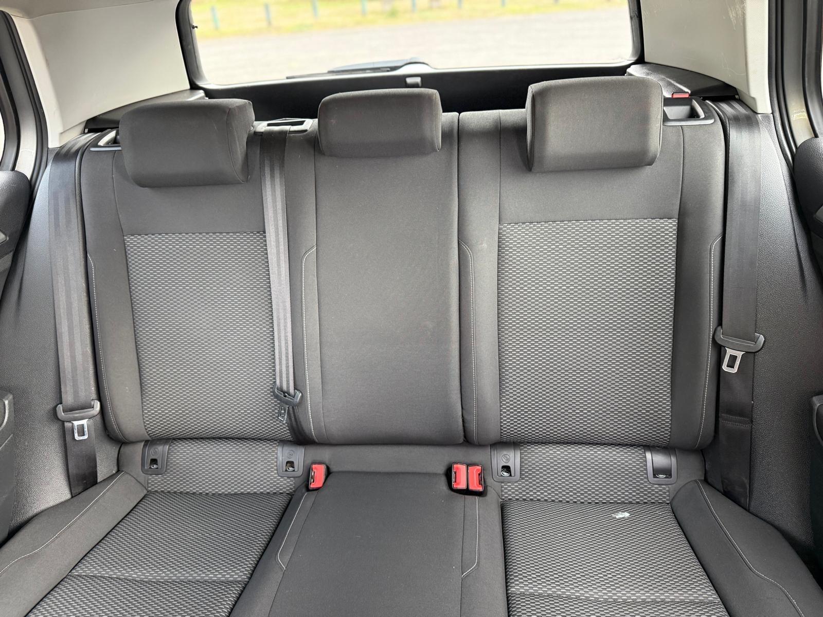 Volkswagen Golf view 40