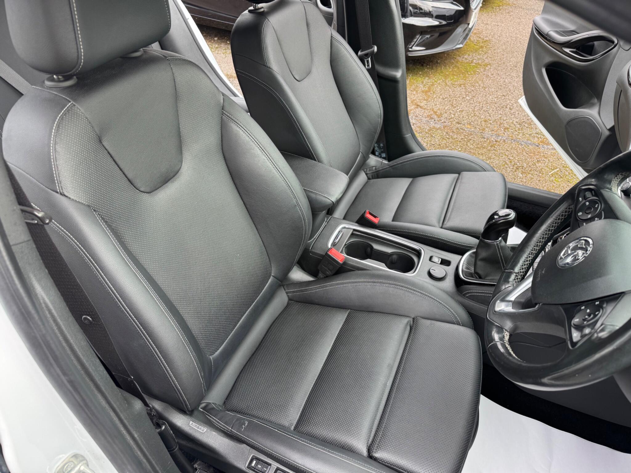 Vauxhall Astra view 7