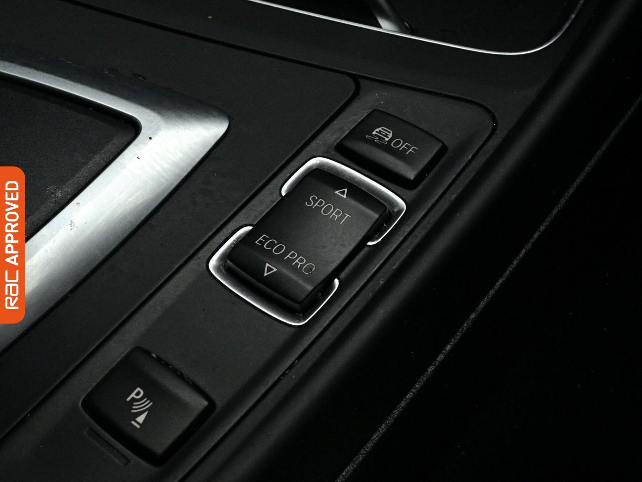 BMW 1 Series view 21