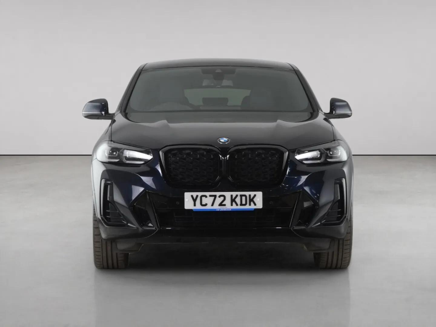 BMW X4 view 5