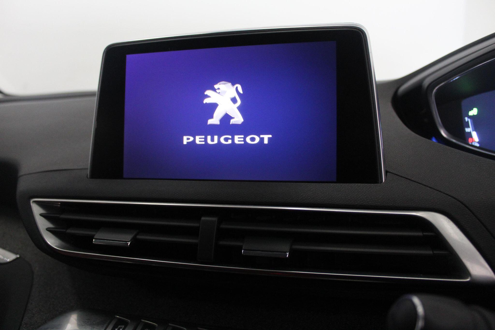 Peugeot 3008 view 34