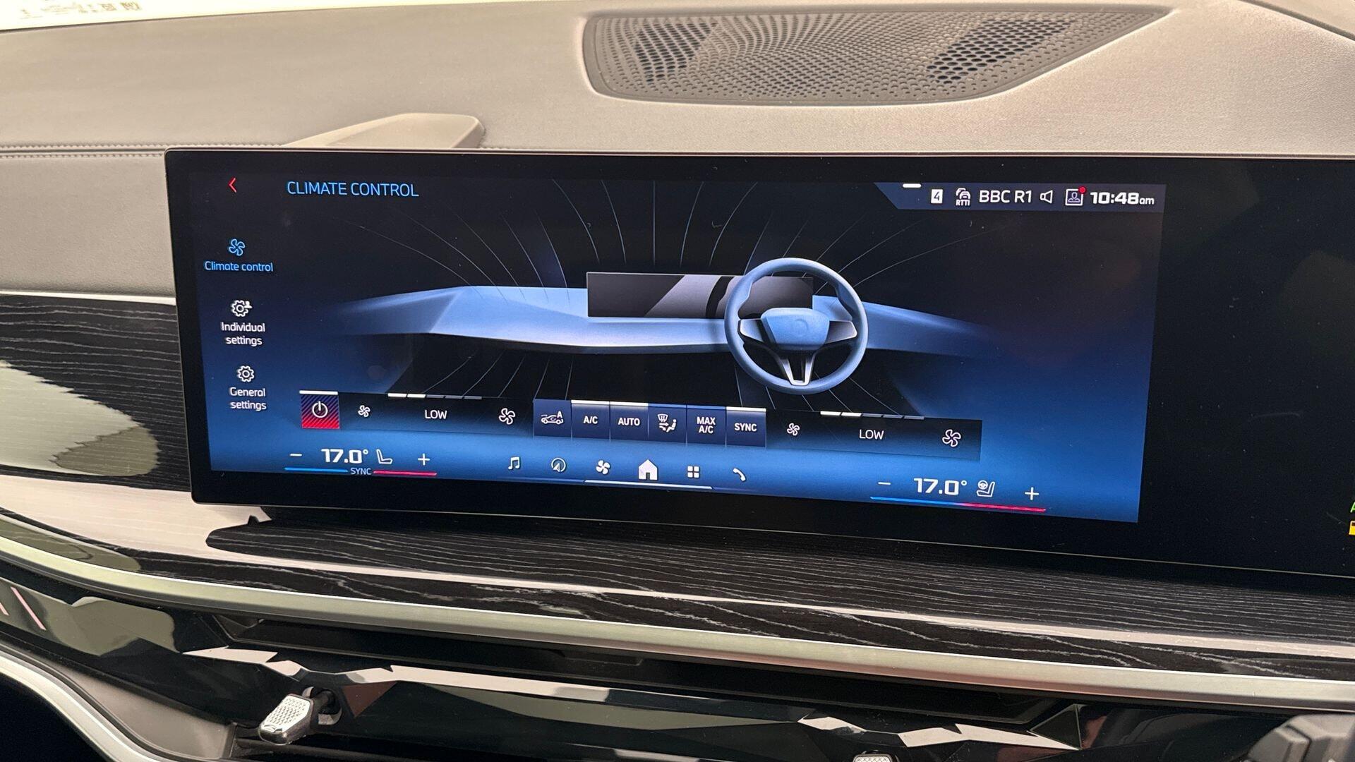 BMW X5 view 28