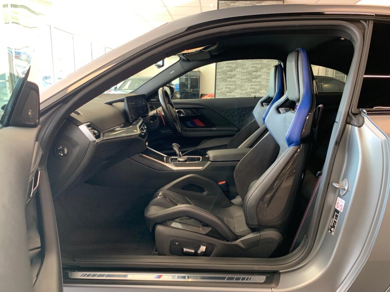 BMW M2 view 24