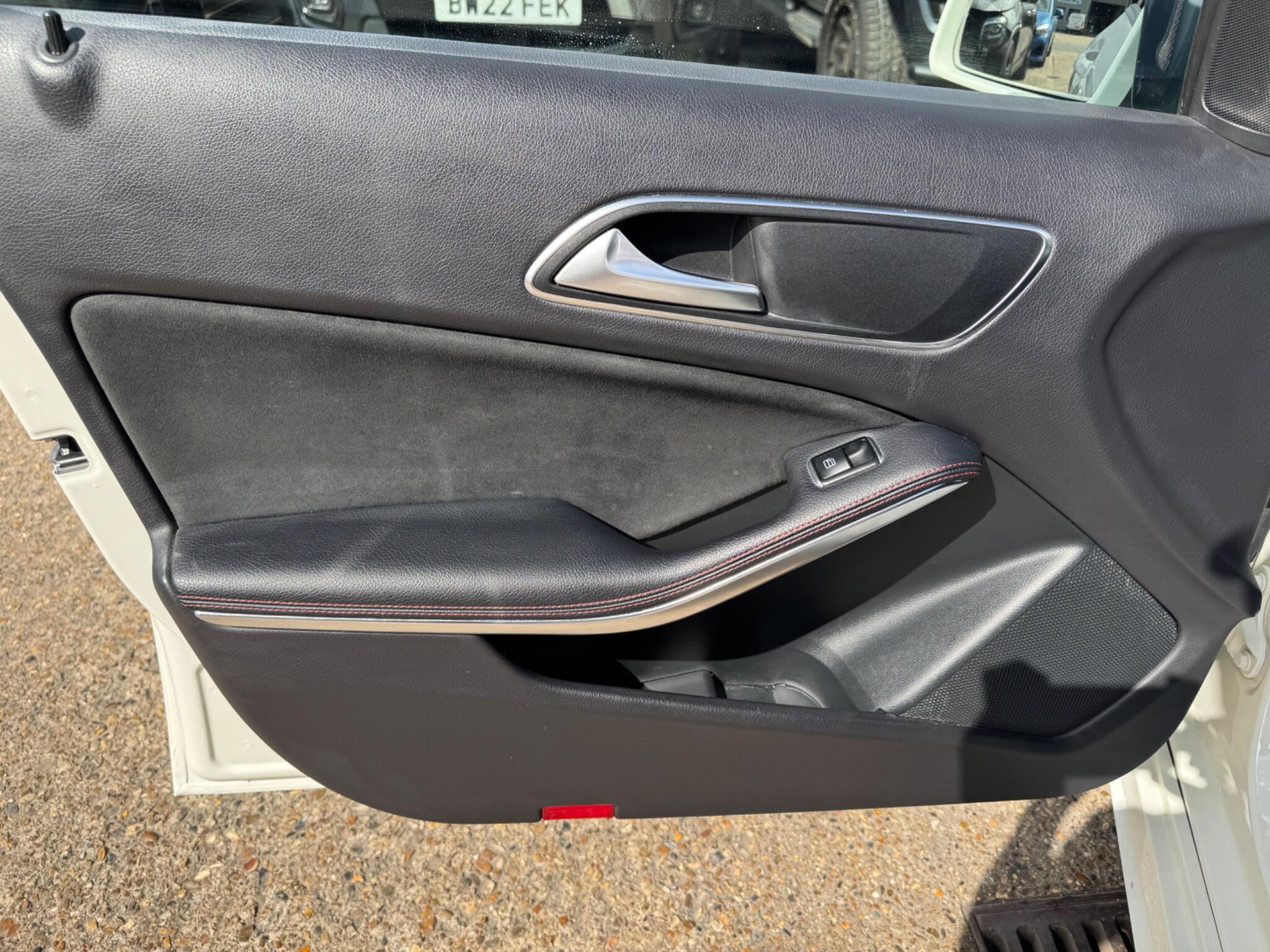 Mercedes-Benz A Class view 23