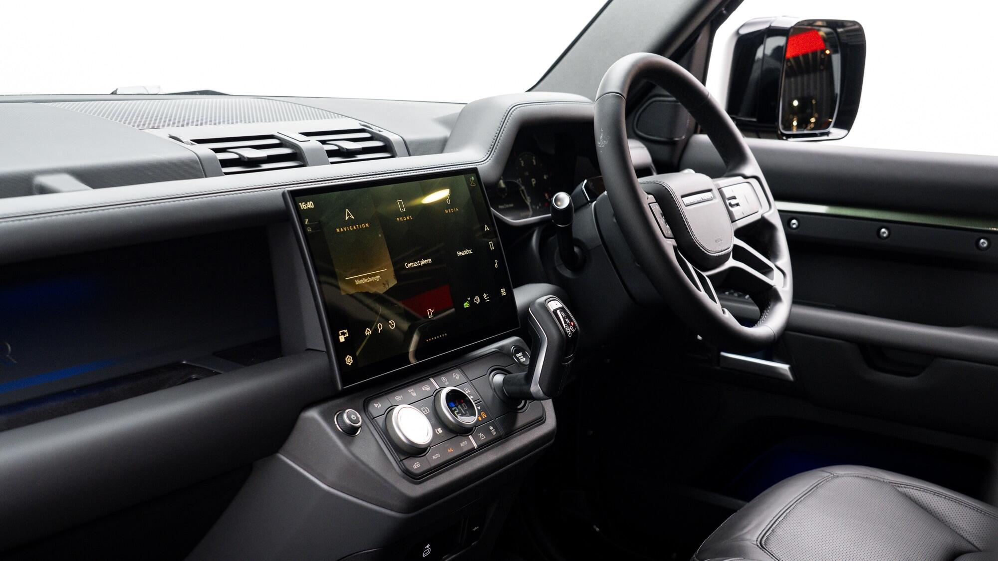 Land Rover Defender view 46